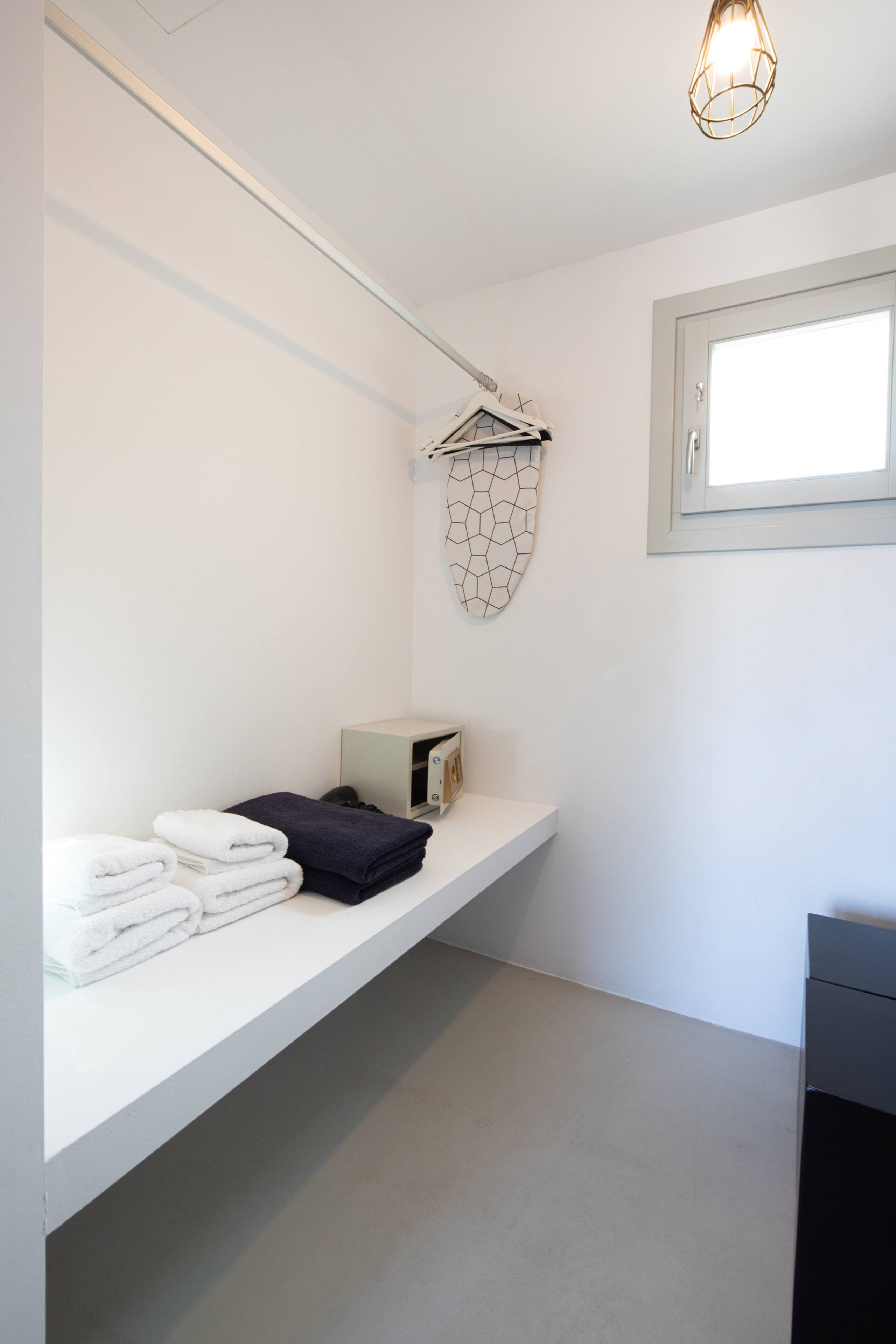 The Summit of Mykonos - Standard Room 11