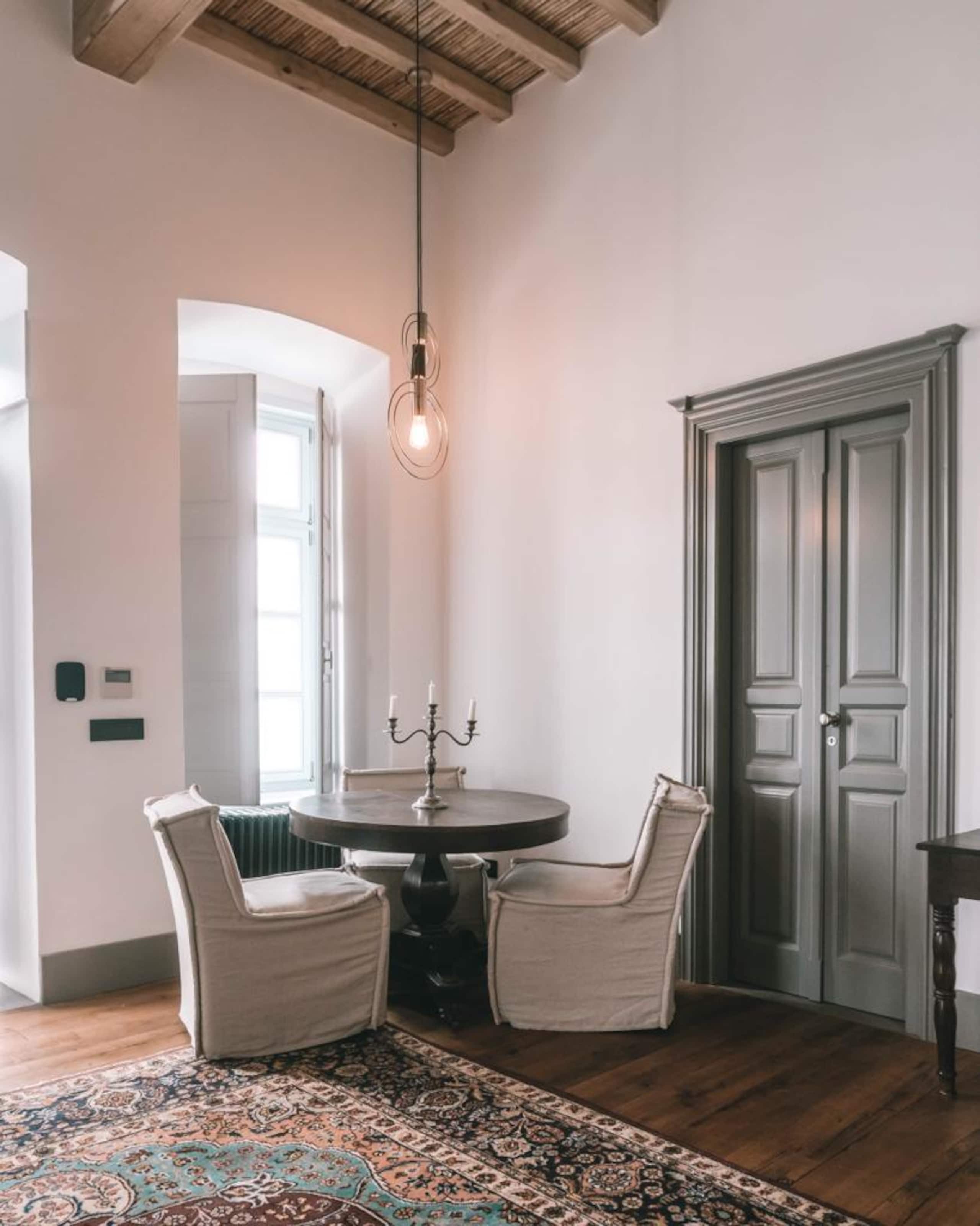 One Manto Square Deluxe House 15