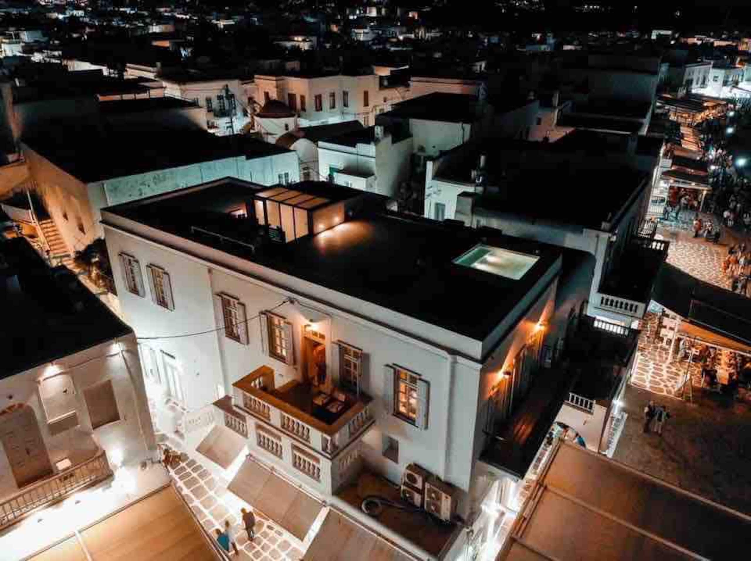 One Manto Square Deluxe House — photo 2