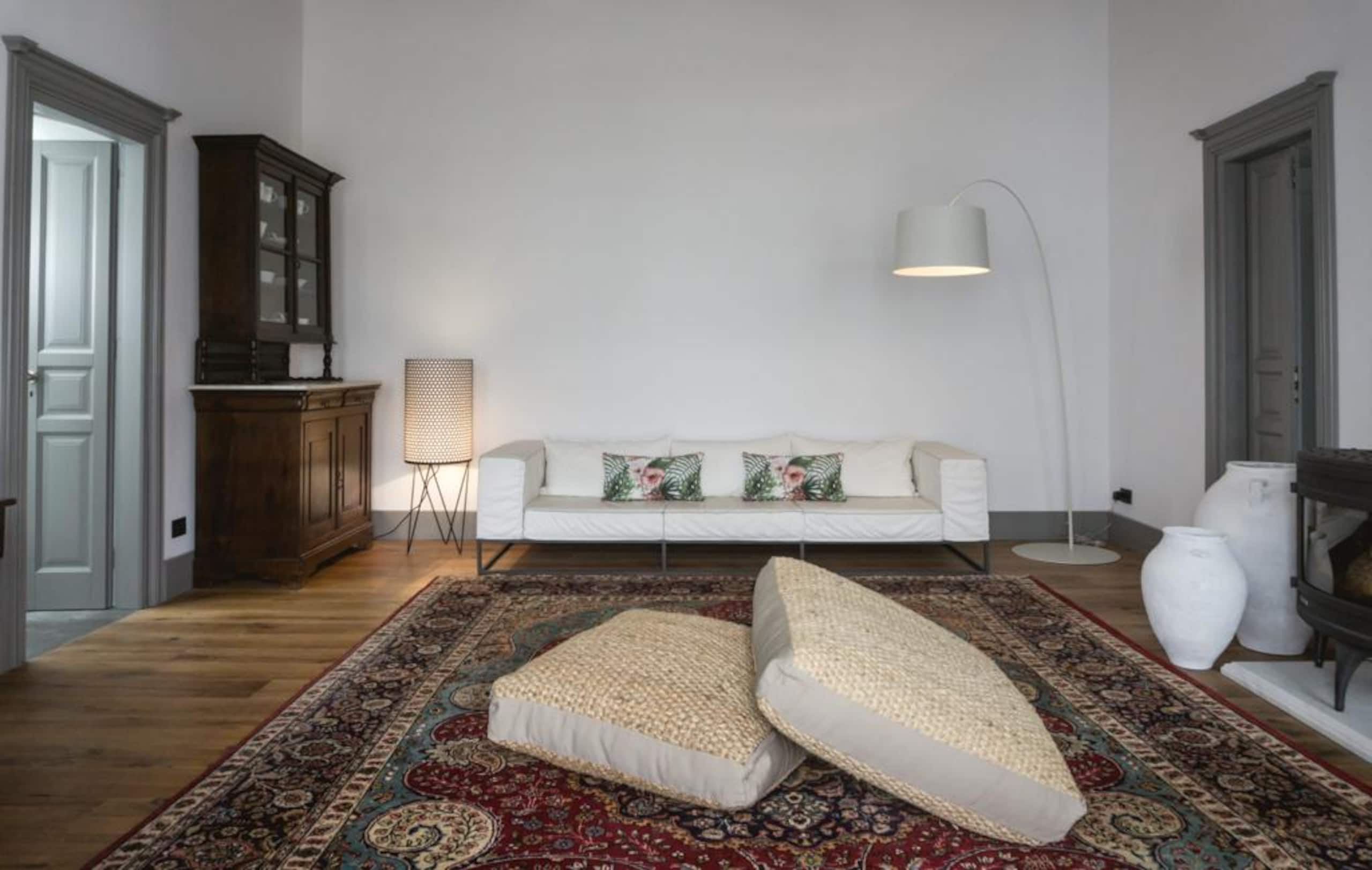 One Manto Square Deluxe House 7