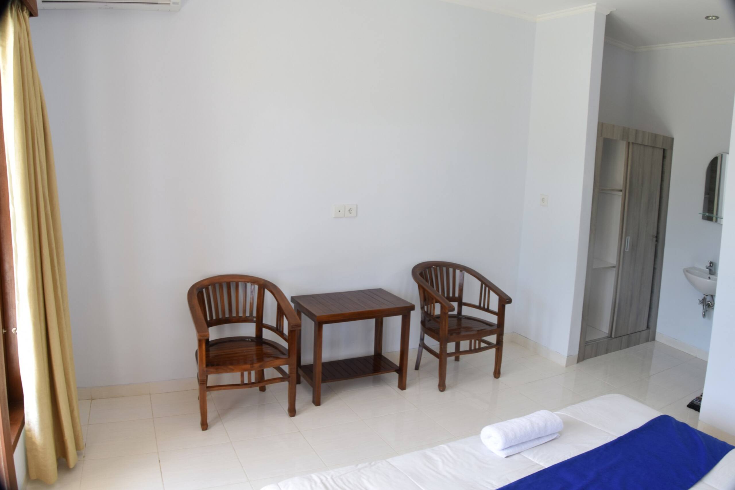 Canggu Nadi Guest House 6 Standard Bed — photo 5