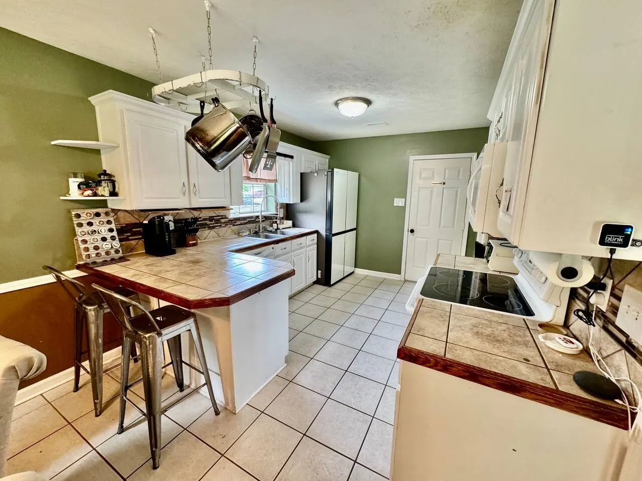 Cozy Cabot 3 bedroom 6
