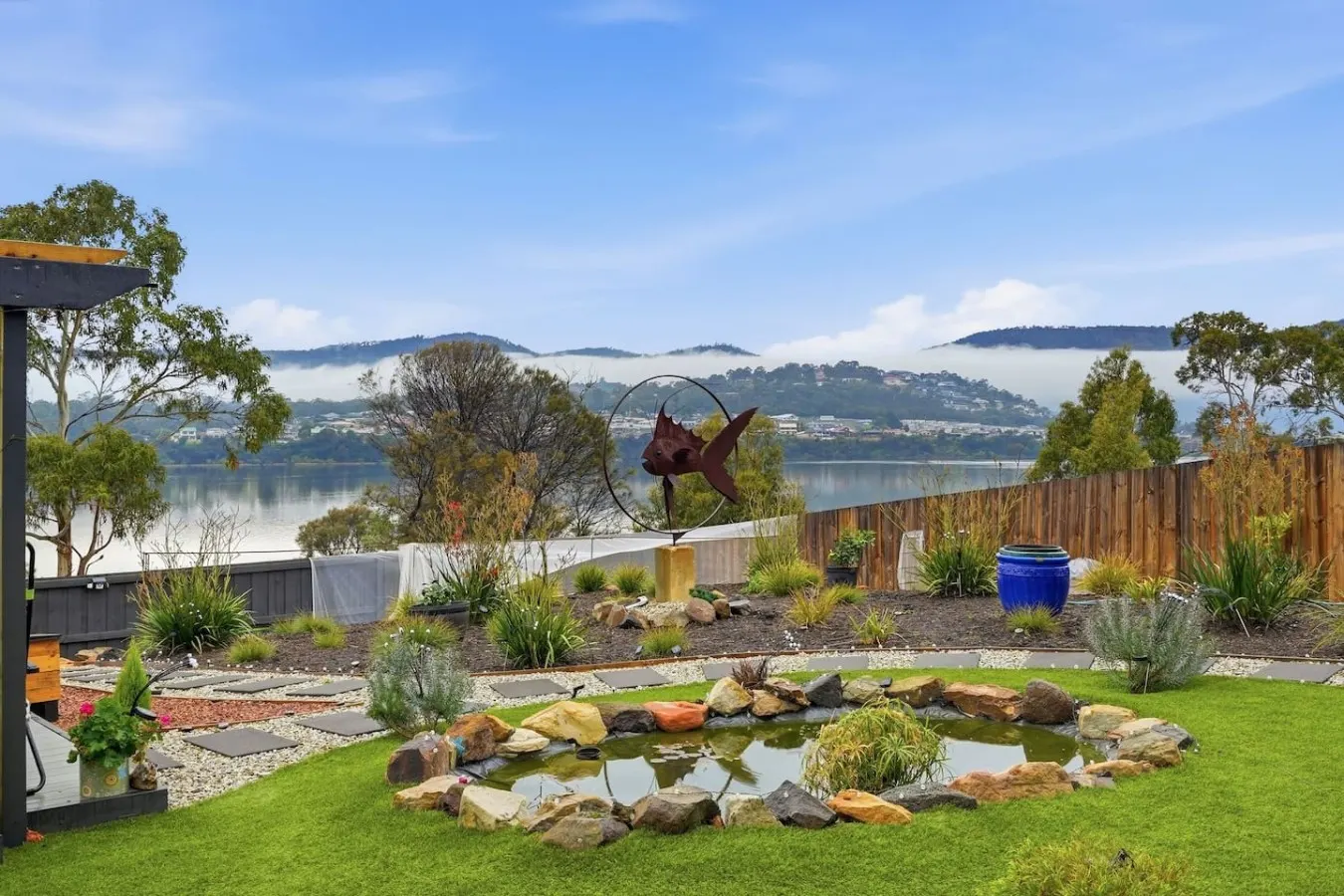 Waterfront Studio, King Bed, Own Entrance & BBQ 13