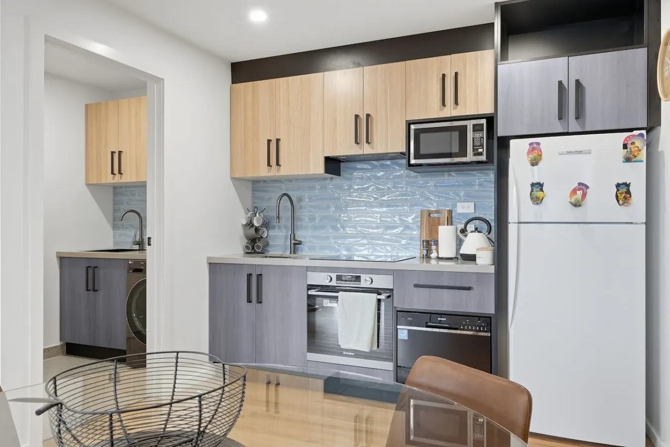 Waterfront Studio, King Bed, Own Entrance & BBQ 8