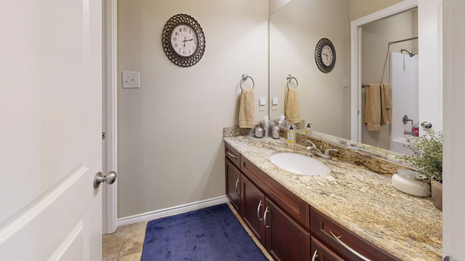Down Home Townhome - EV Charger 12