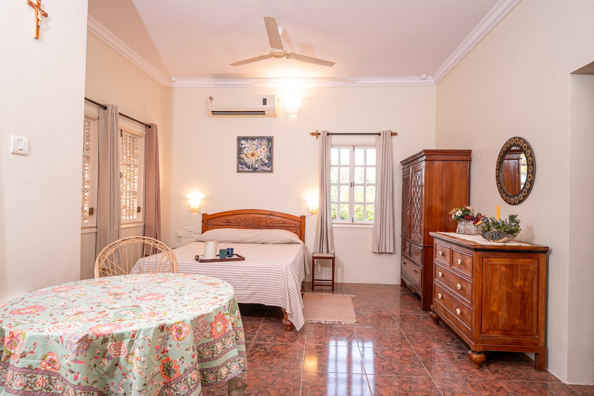 Beachside Villa Costas Montage A1 — photo 4