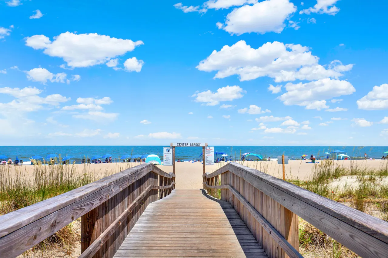 Beachside Colony 311: Beach view with Pool 10