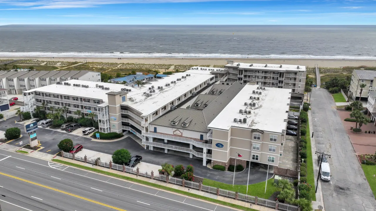 Beachside Colony 311: Beach view with Pool 11