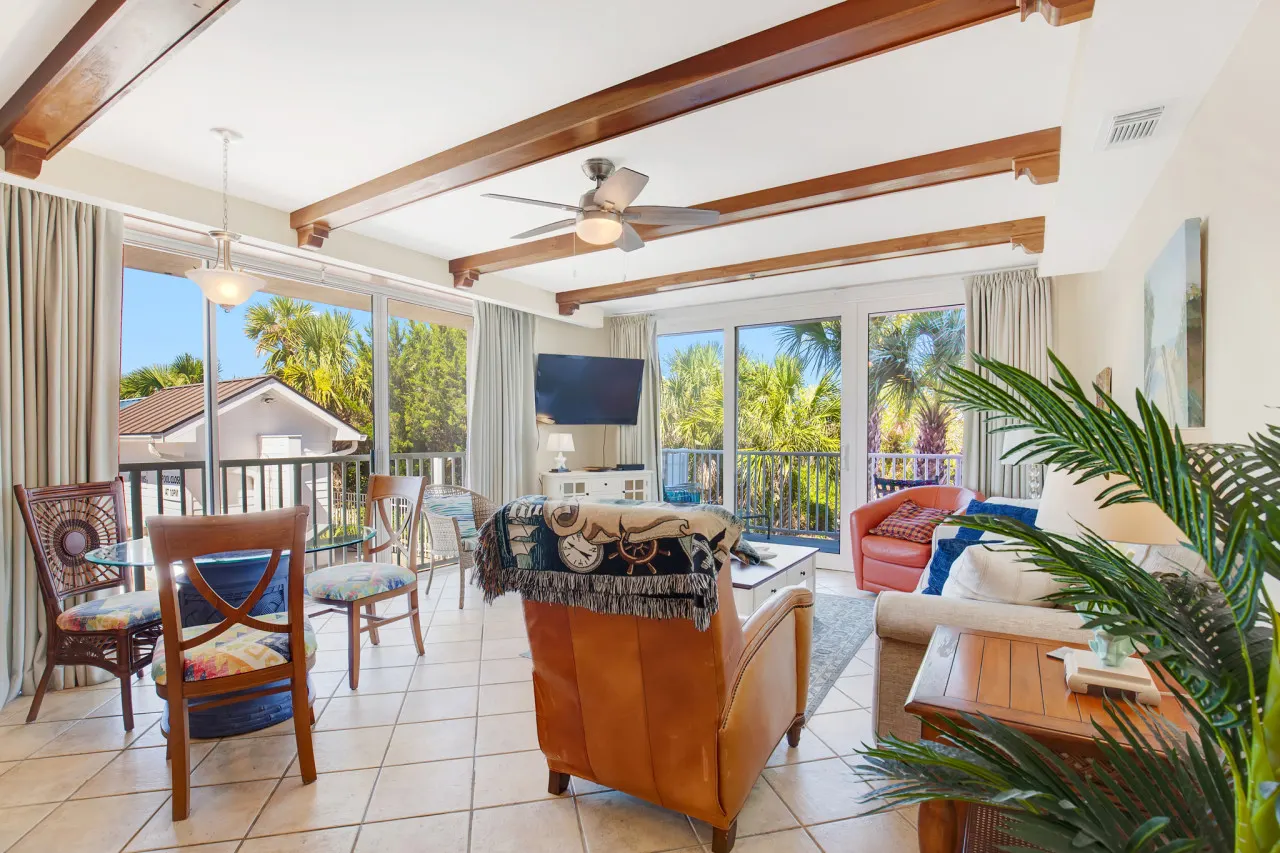 Beachside Colony 311: Beach view with Pool — photo 3