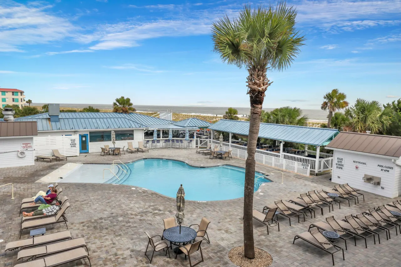 Beachside Colony 311: Beach view with Pool 8