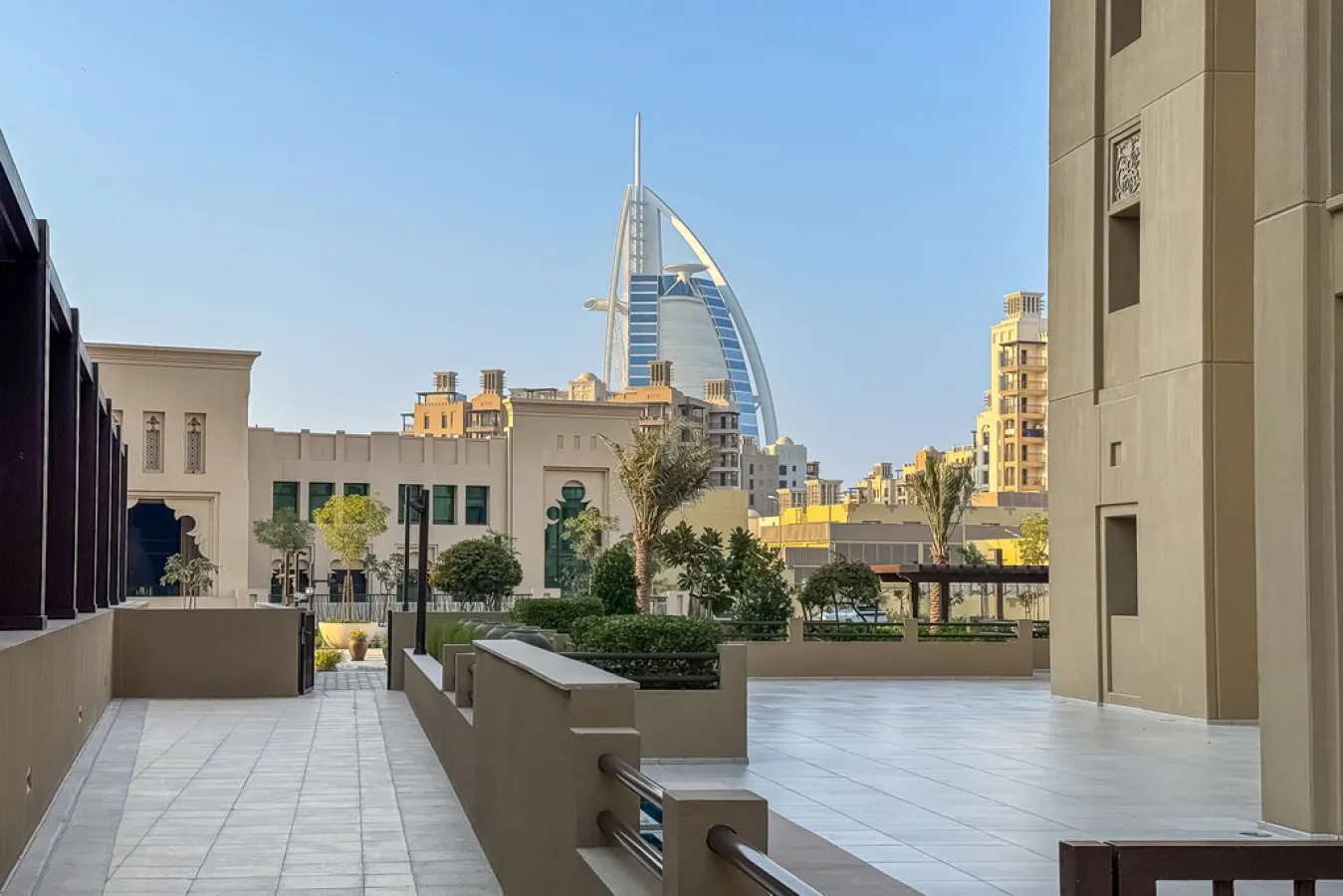 Modern Living -Near Burj AL Arab Close to Beach