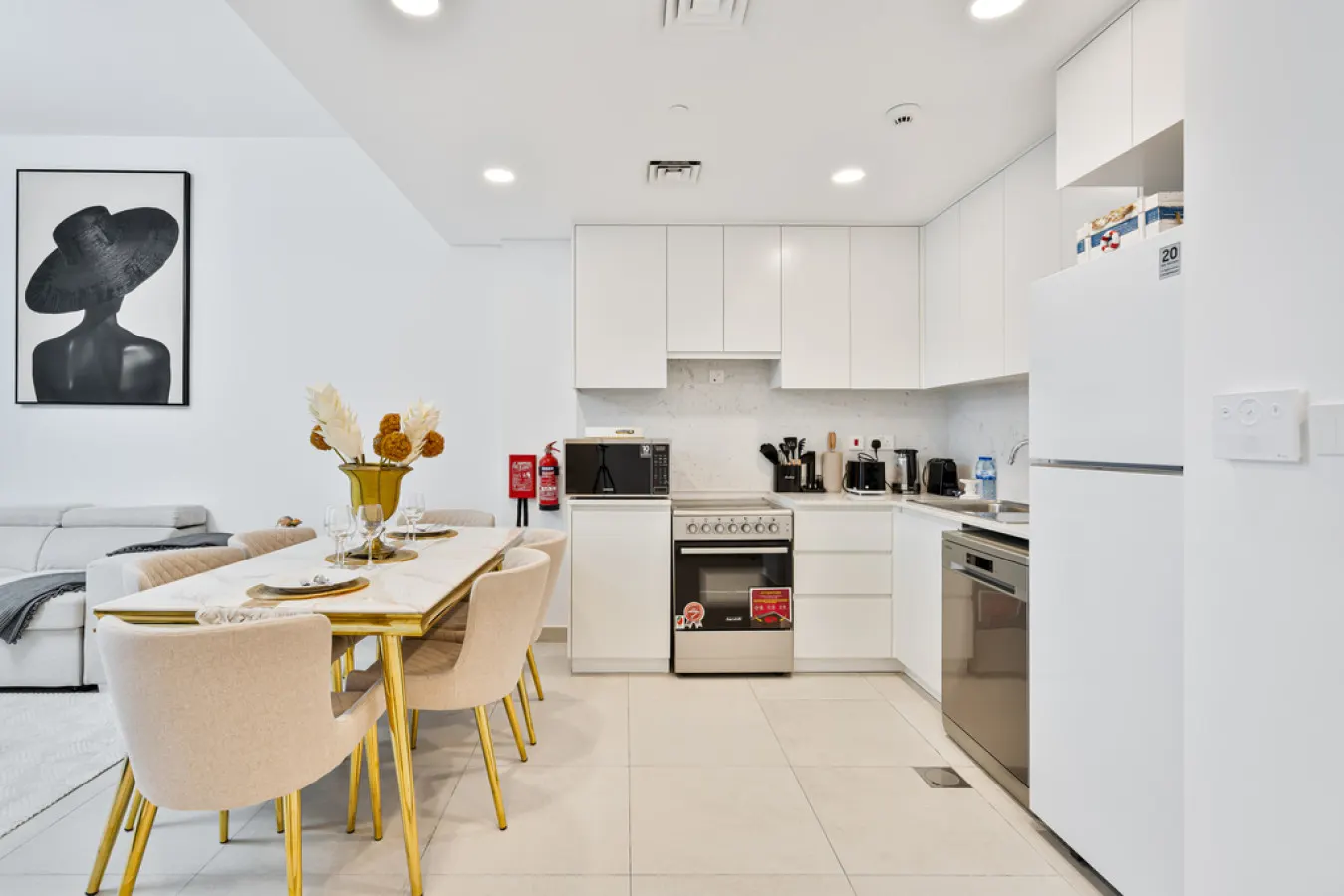 Modern Living -Near Burj AL Arab Close to Beach 9