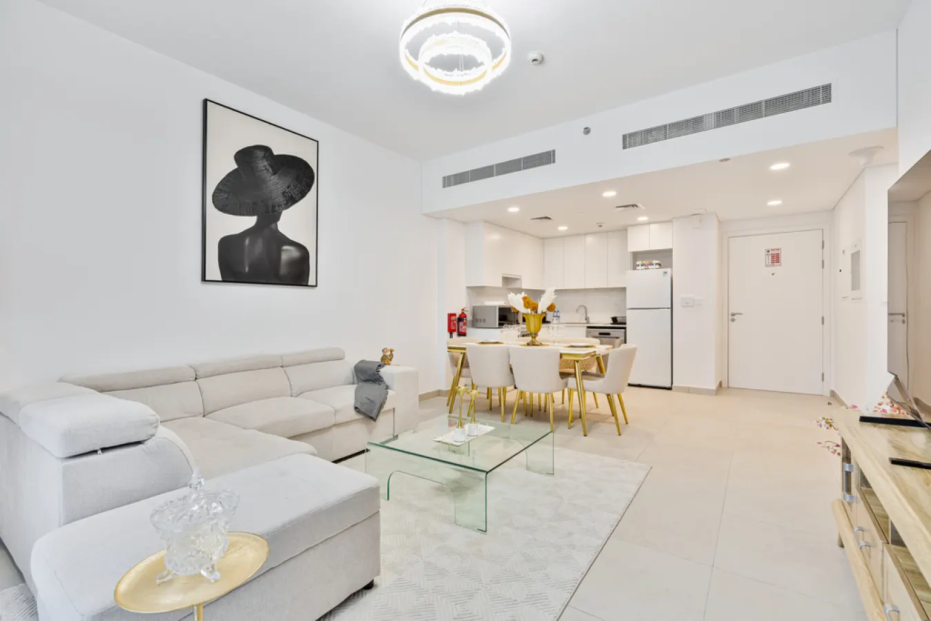 Modern Living -Near Burj AL Arab Close to Beach 11