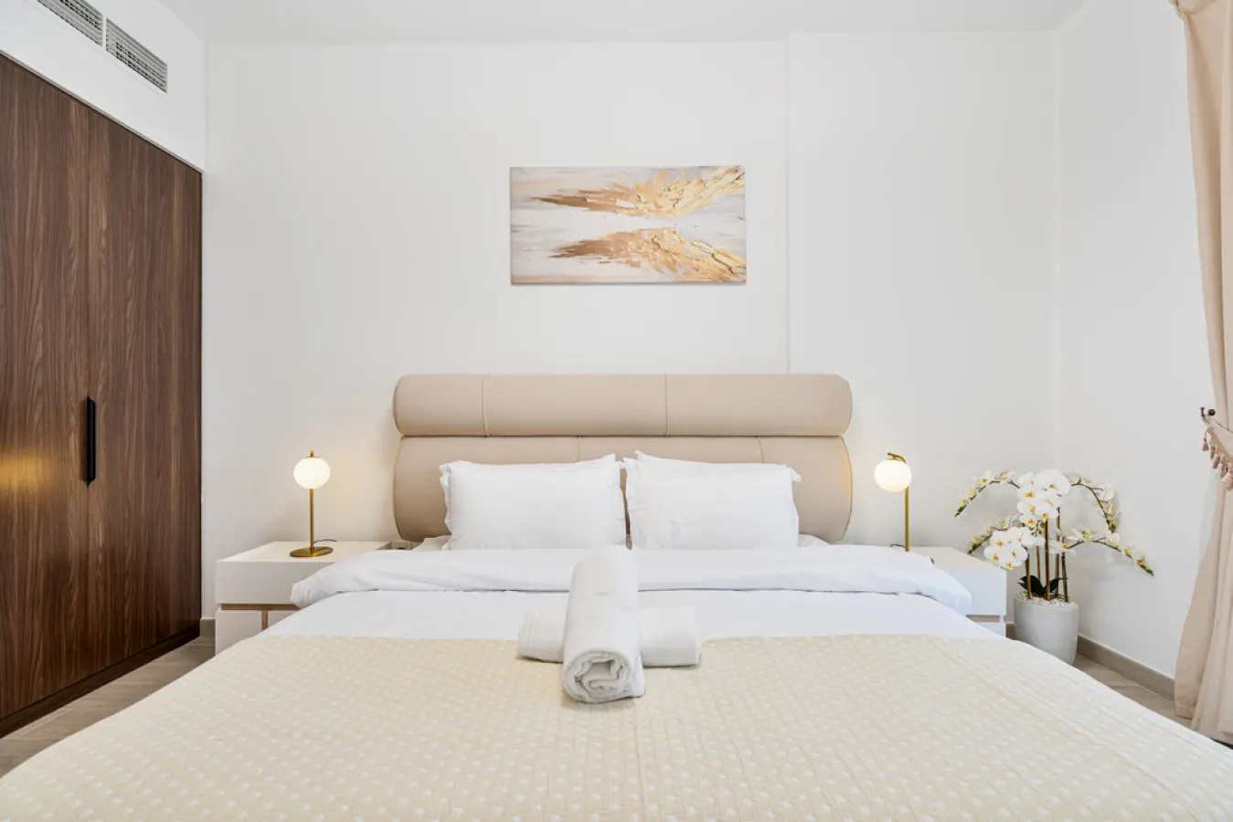 Modern Living -Near Burj AL Arab Close to Beach 17