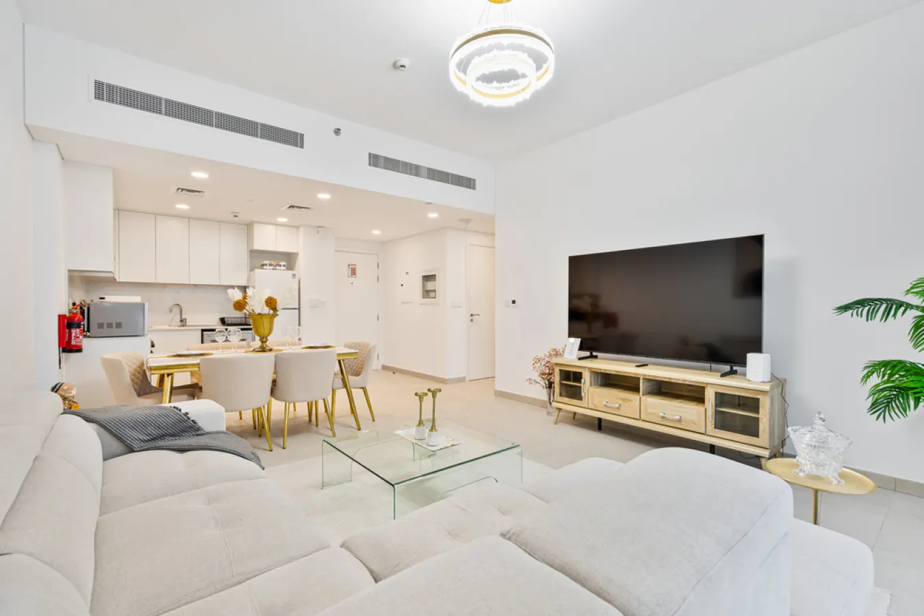 Modern Living -Near Burj AL Arab Close to Beach 3