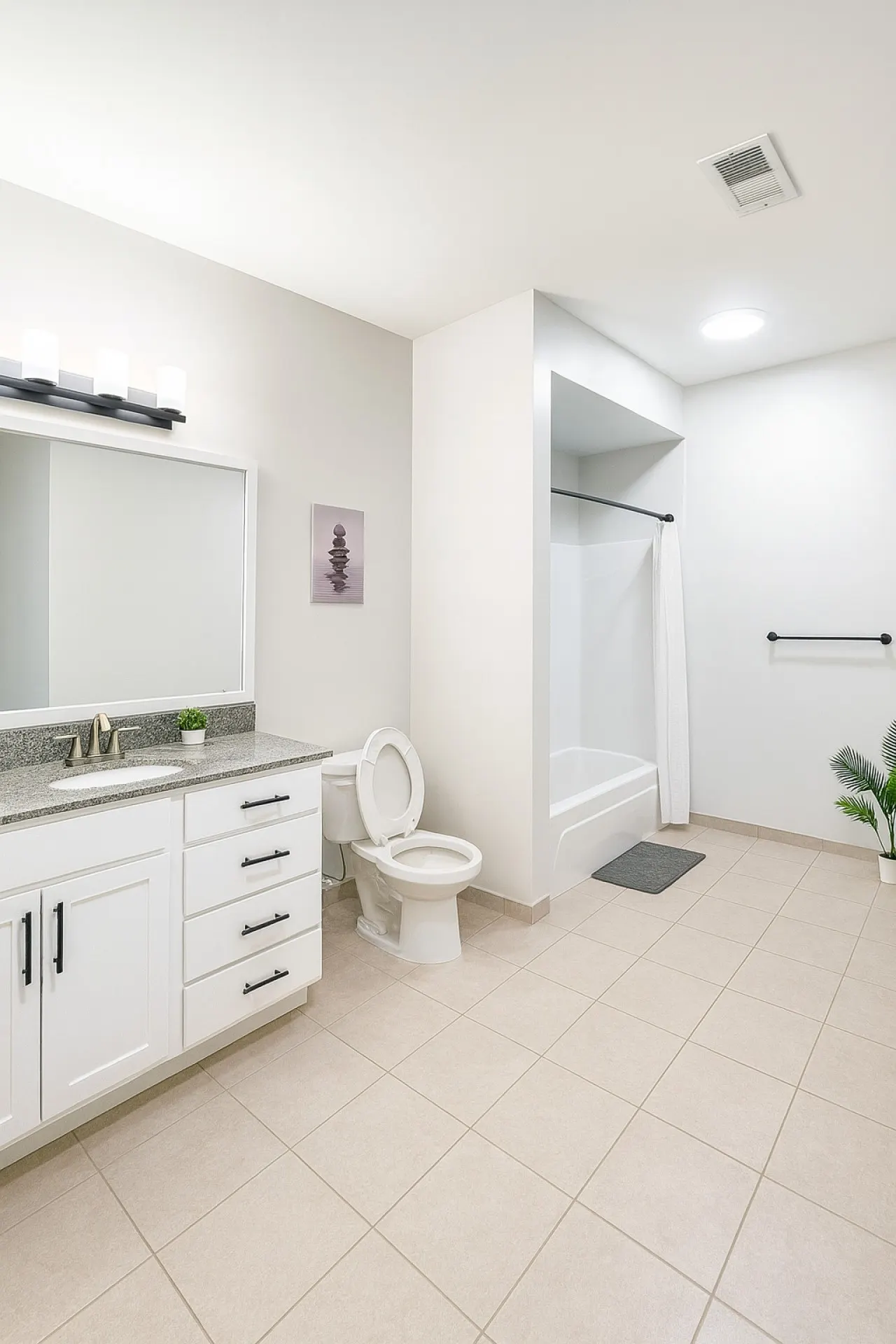 Stylish 2BR Balcony + UAB Access 19