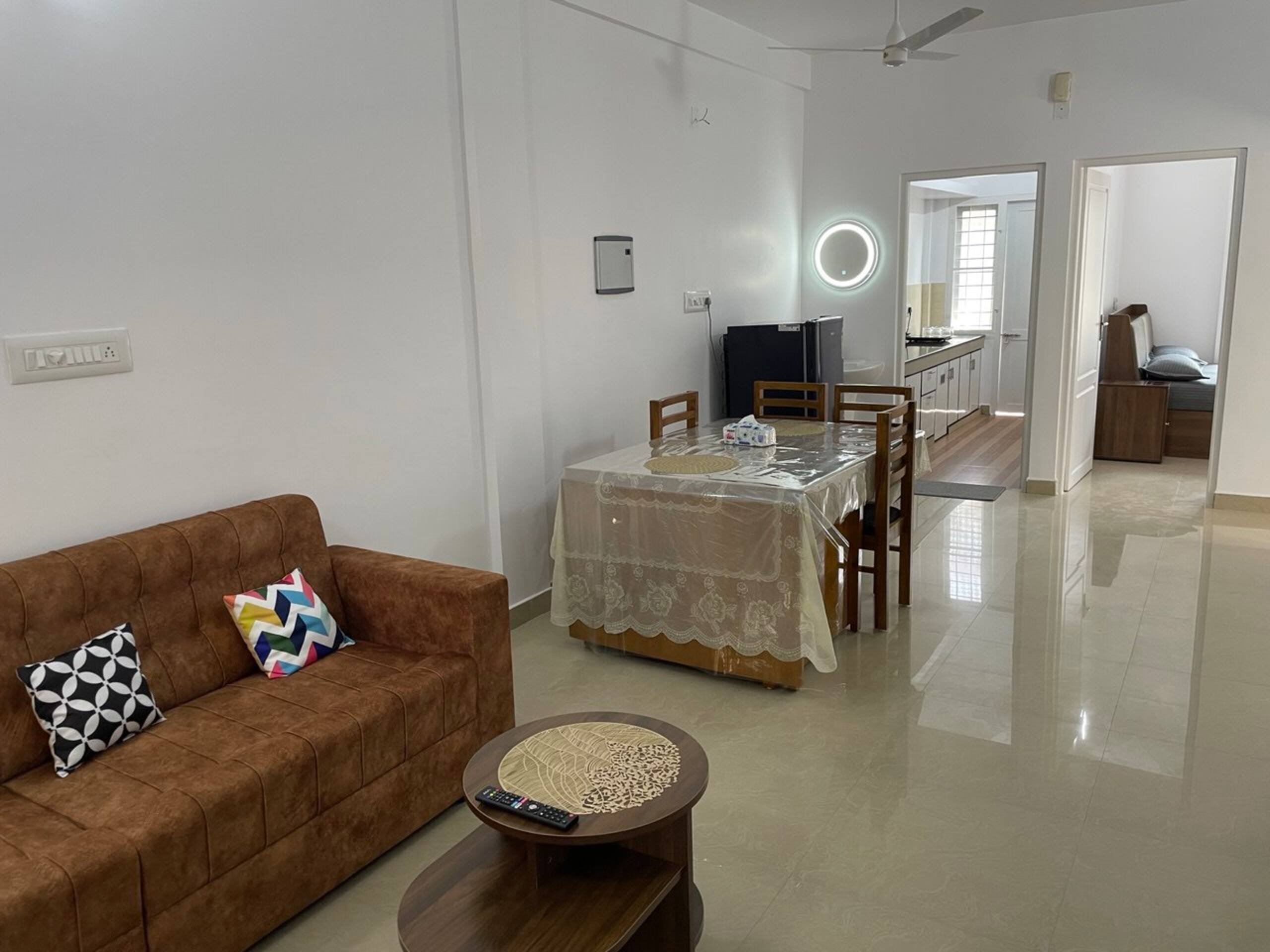 Urban Loft 2BHK 102 10 min to Lulu w/ greenery 2