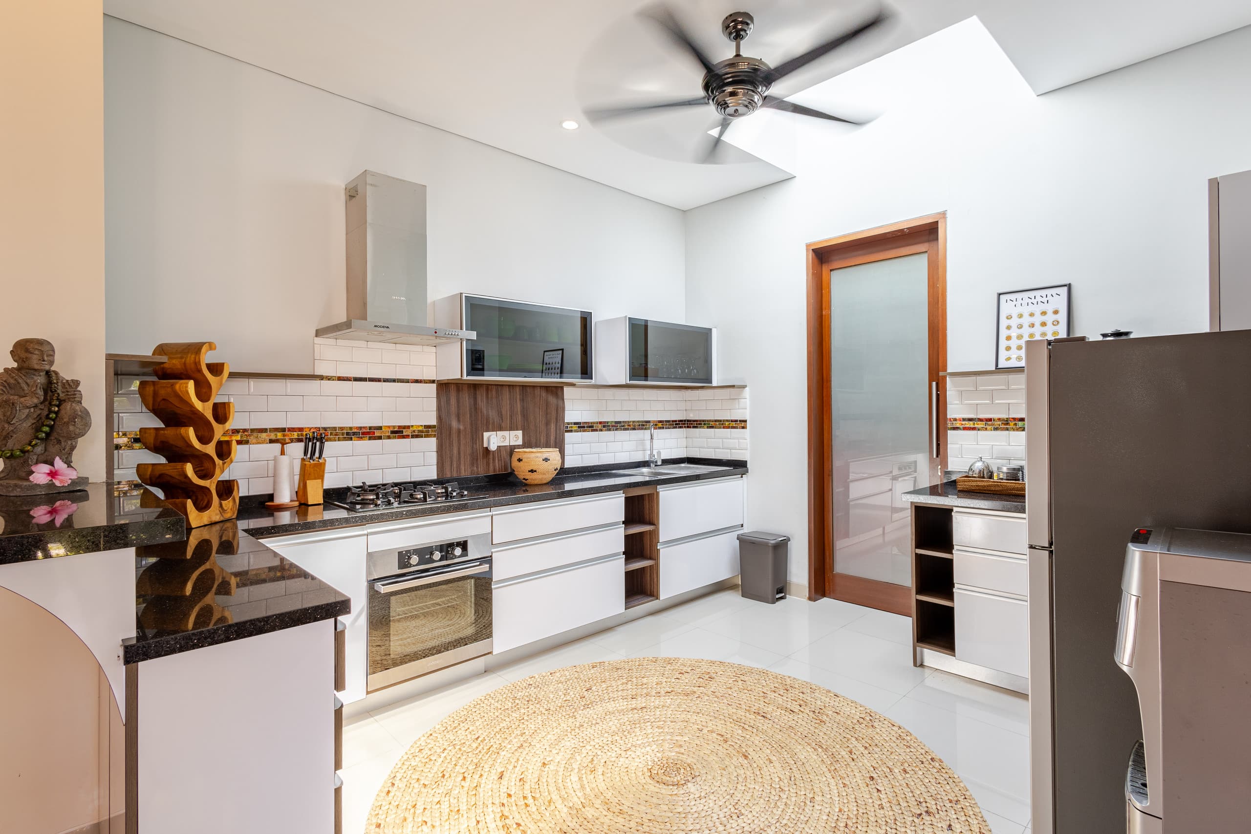 Luxury Villa Beachside Sanur 12