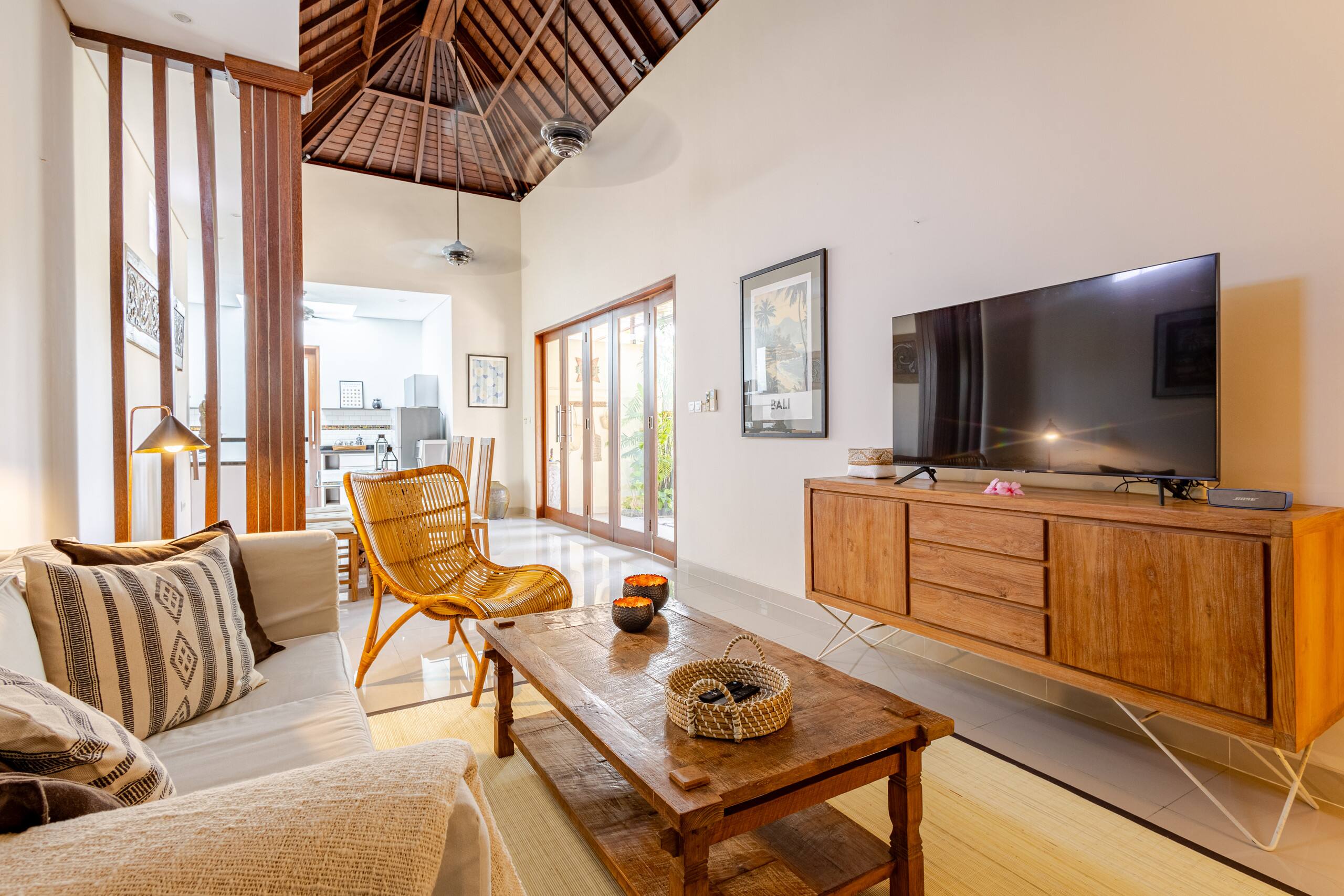 Luxury Villa Beachside Sanur 10