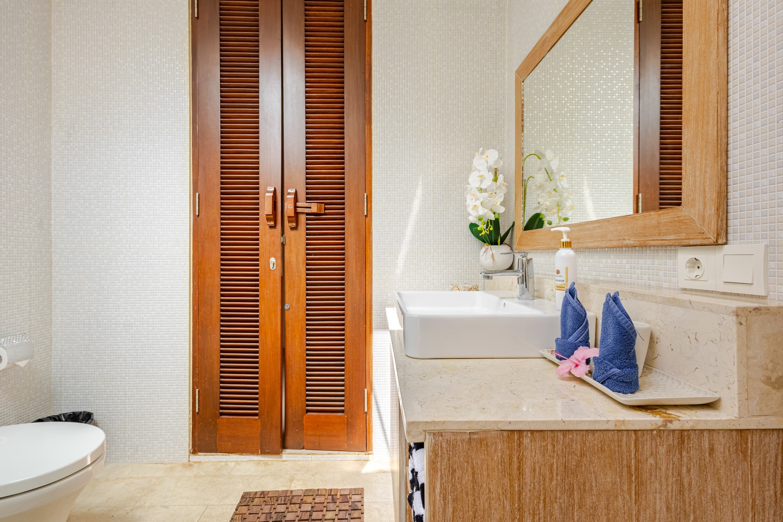 Luxury Villa Beachside Sanur 29