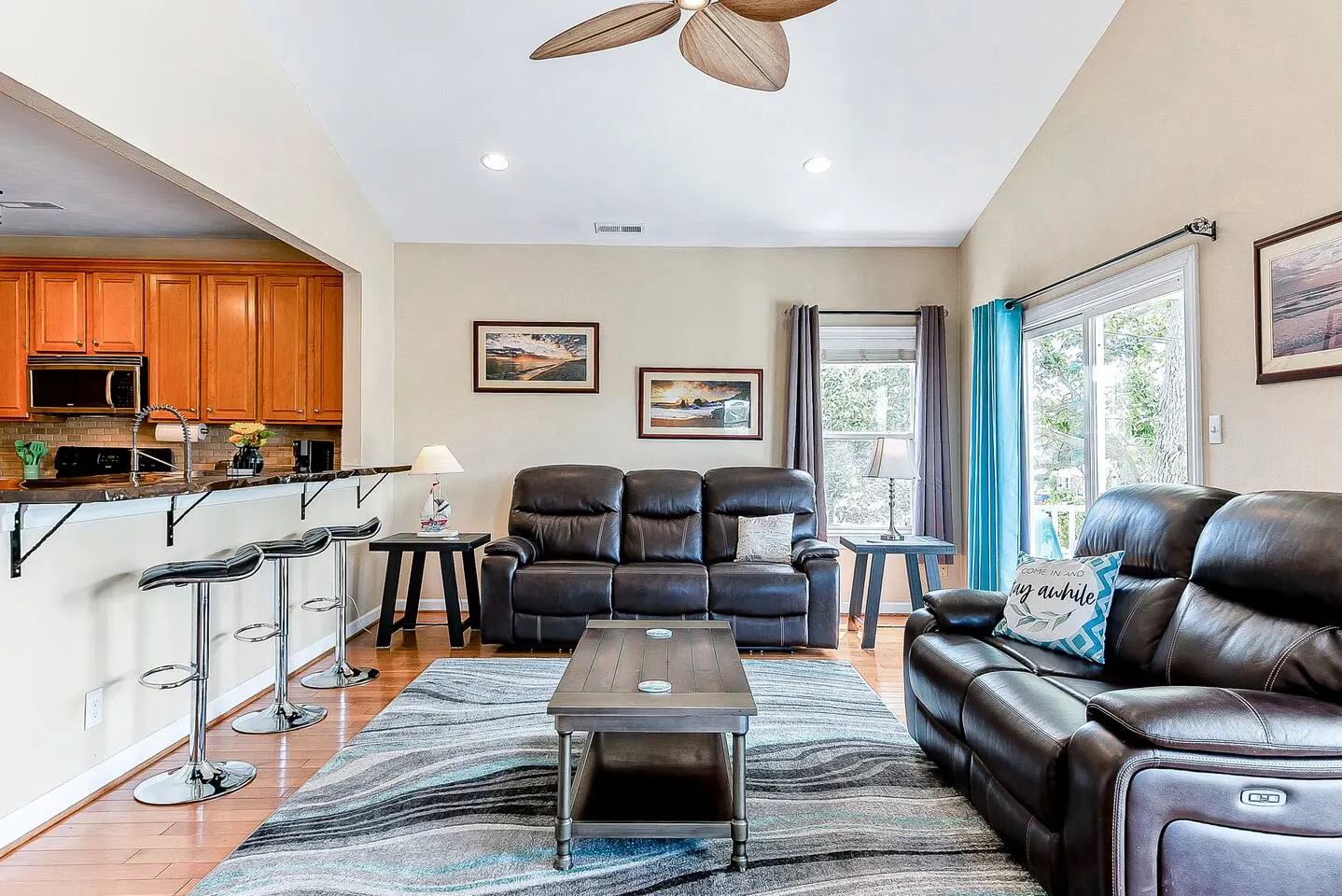 Ocean View 3BR • Fenced Yard • Dog Friendly — photo 3