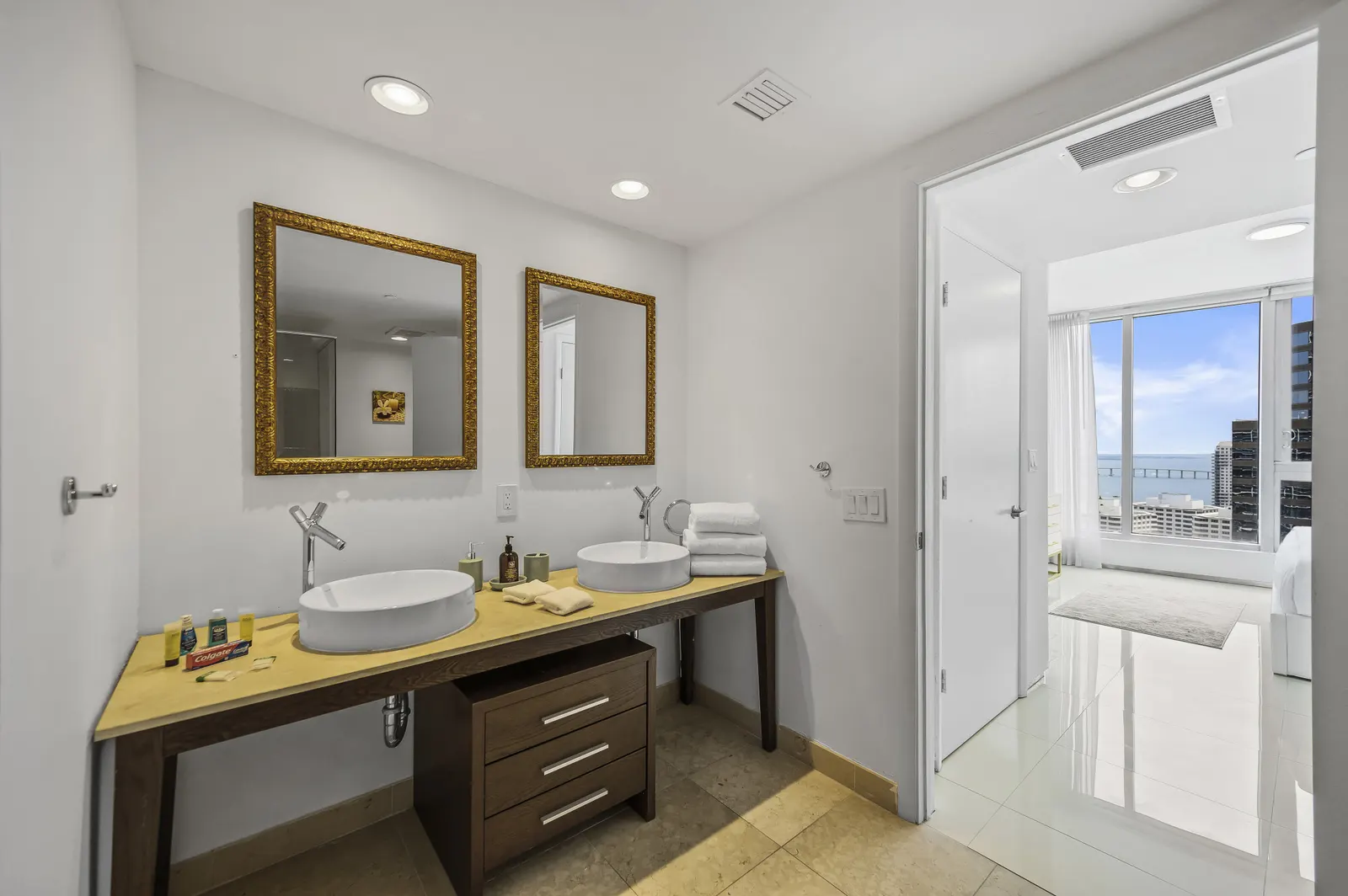 ★Breathtaking Ocean View Unit Icon Brickell W★ 10