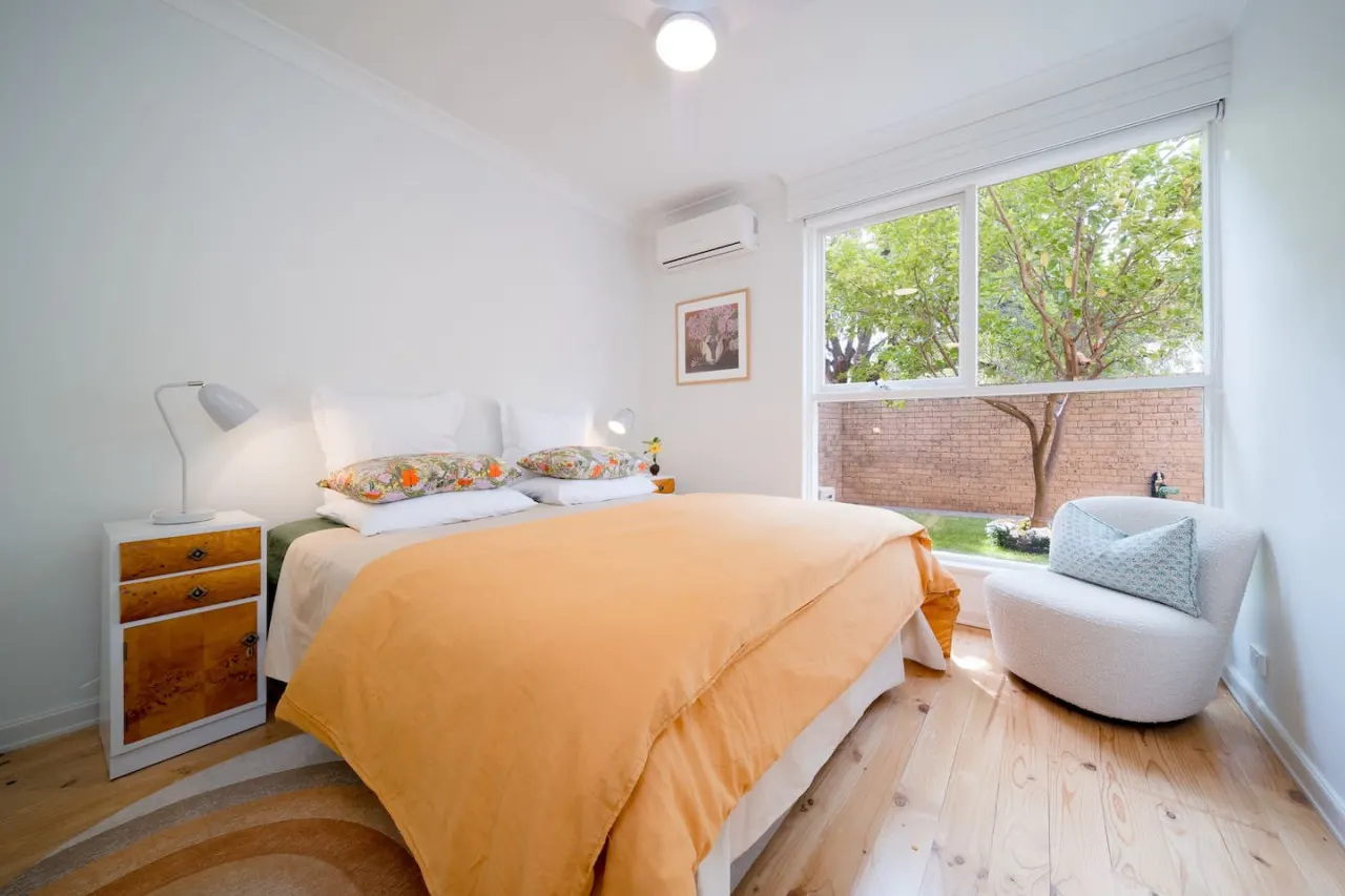 Honeyeater Hidden Gem—Stylish Courtyard in the CBD 3