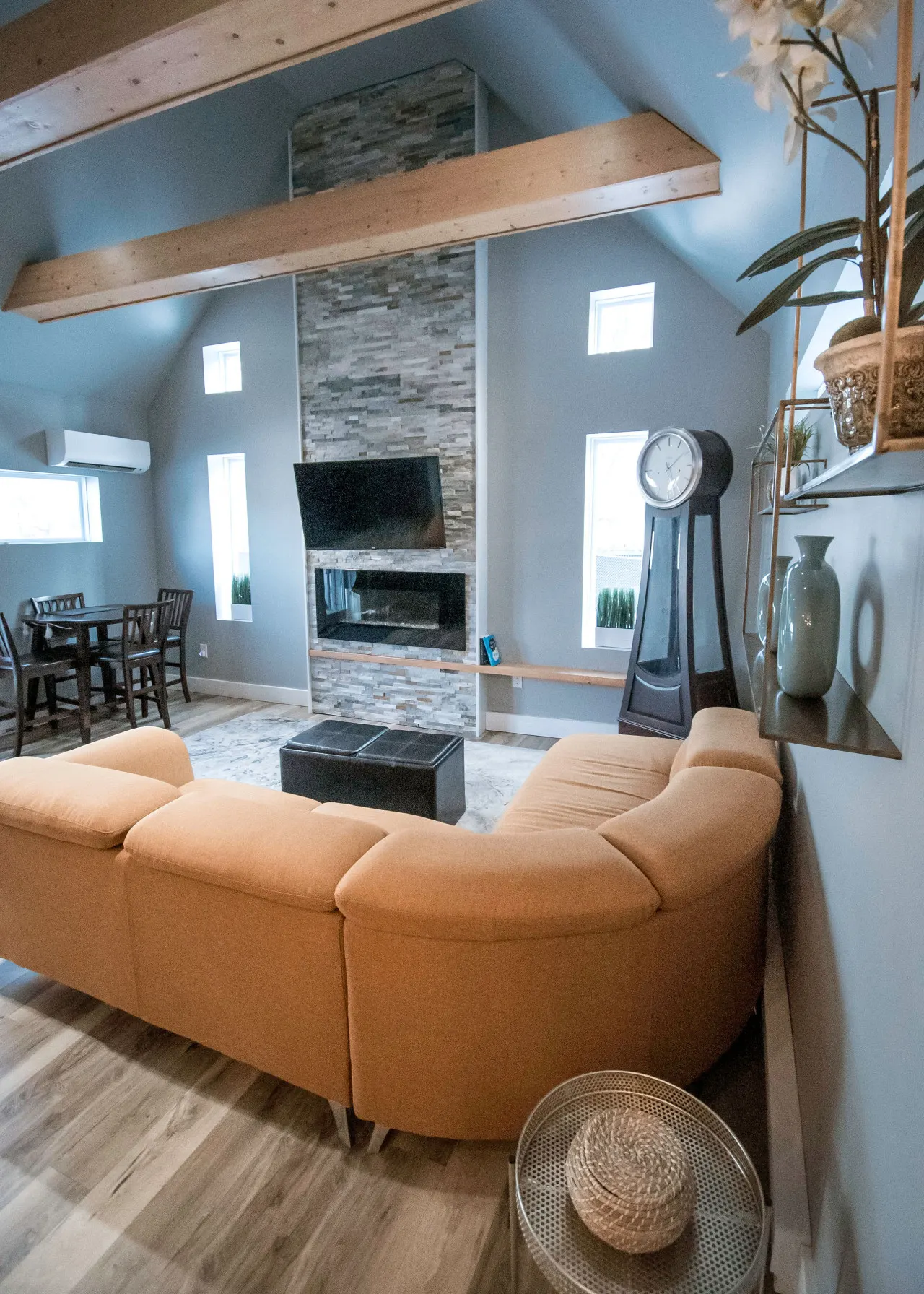 Cozy & Stylish One-Bedroom Apartment Near Downtown Moncton 13