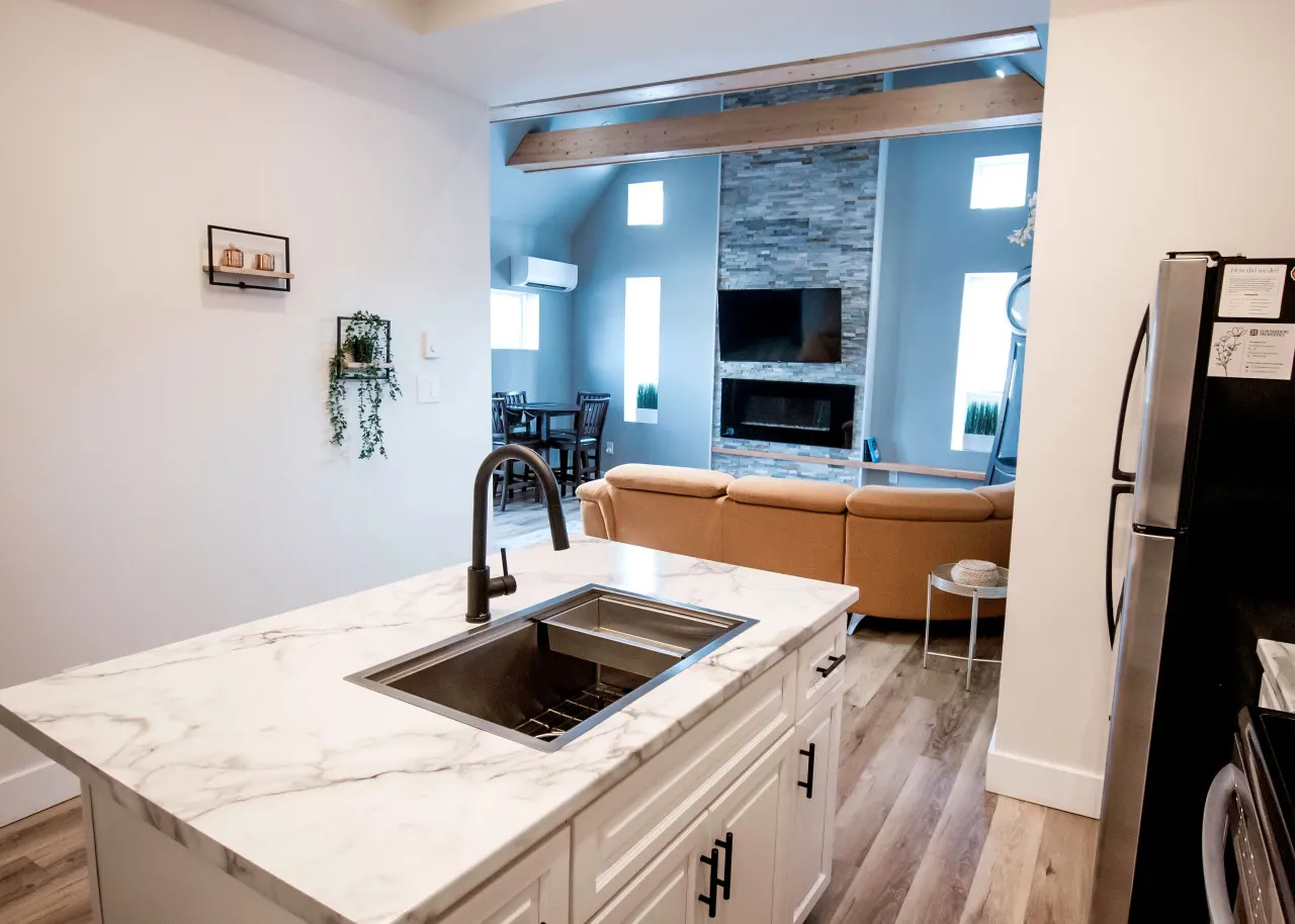 Cozy & Stylish One-Bedroom Apartment Near Downtown Moncton 6