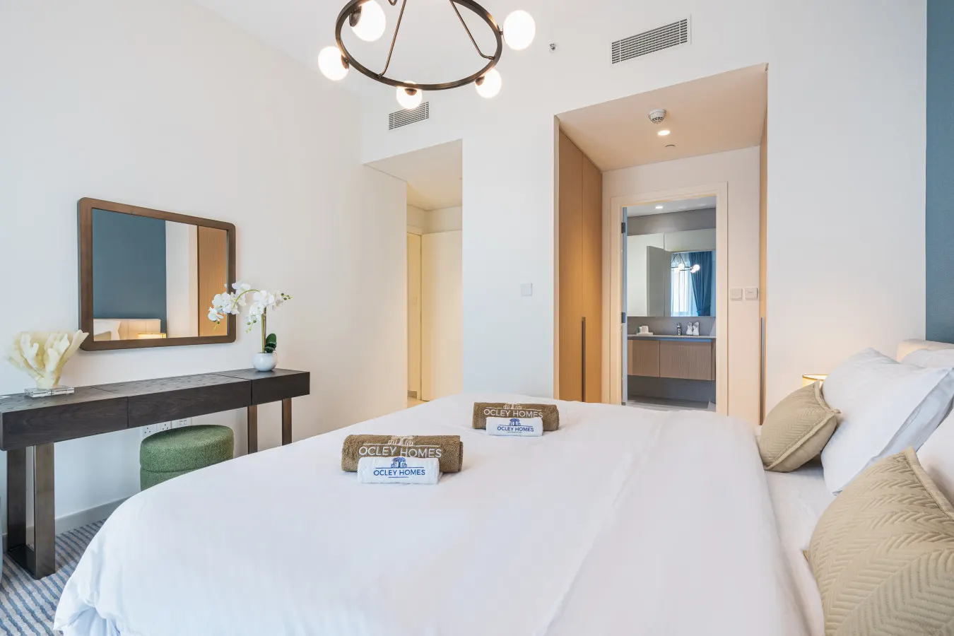 Lux Creek Home w/ Burj View steps from the Lagoon 18