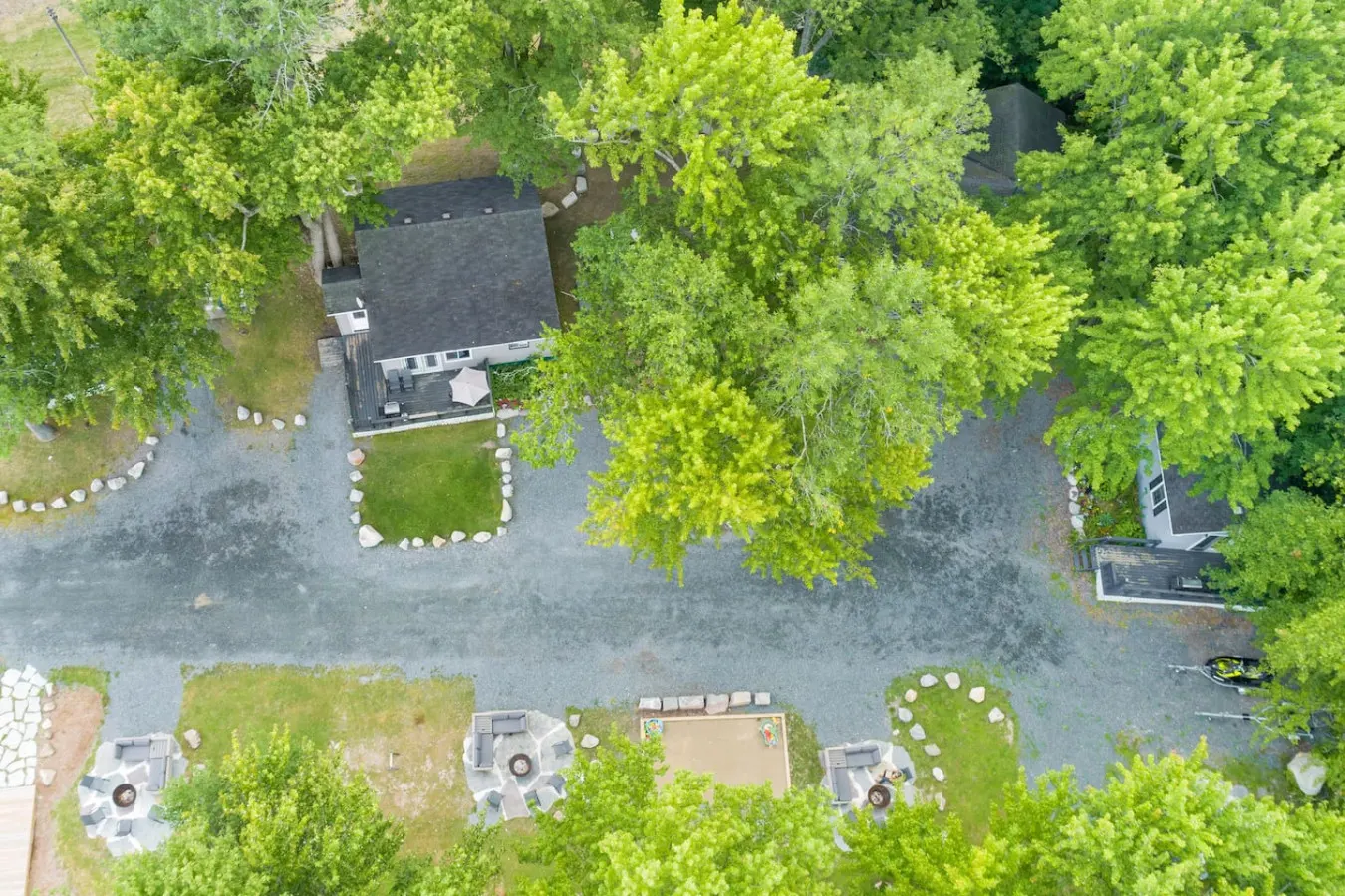 MLC-Four Lakefront Cottages with No Neighbours! 11