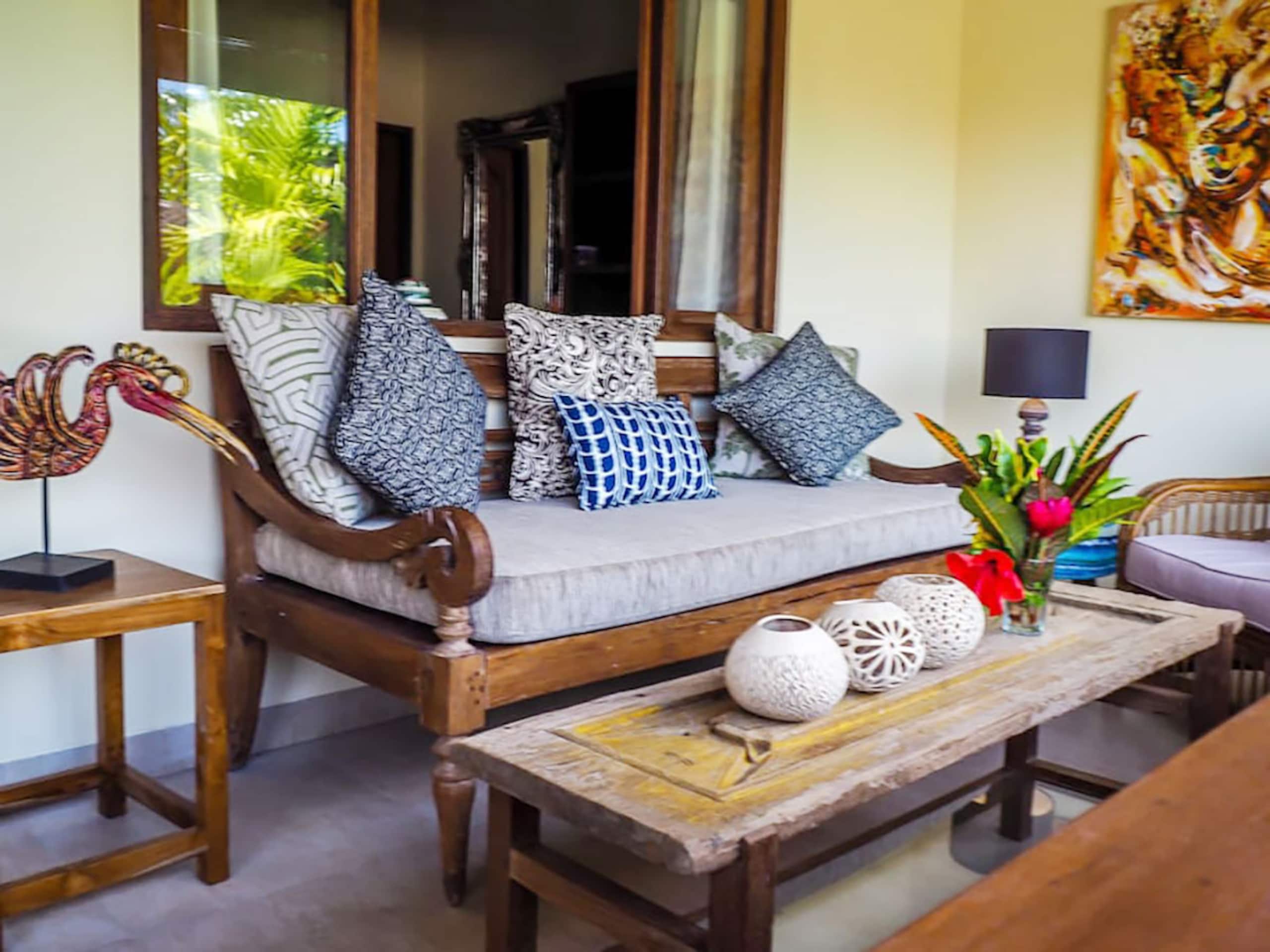 Spacious Ubud 3 br salt pool & views 6