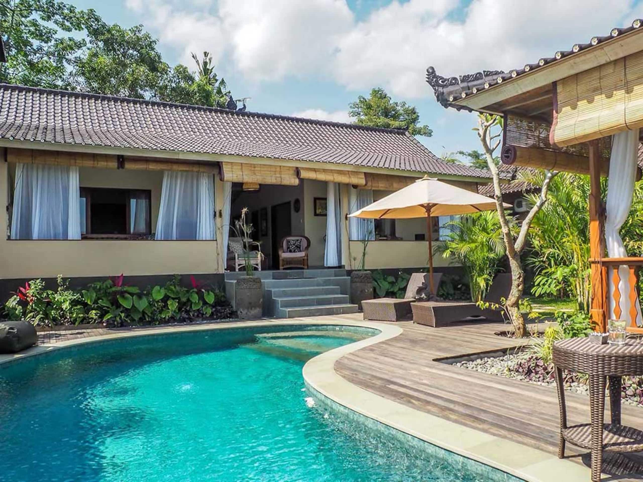 Spacious Ubud 3 br salt pool & views 1