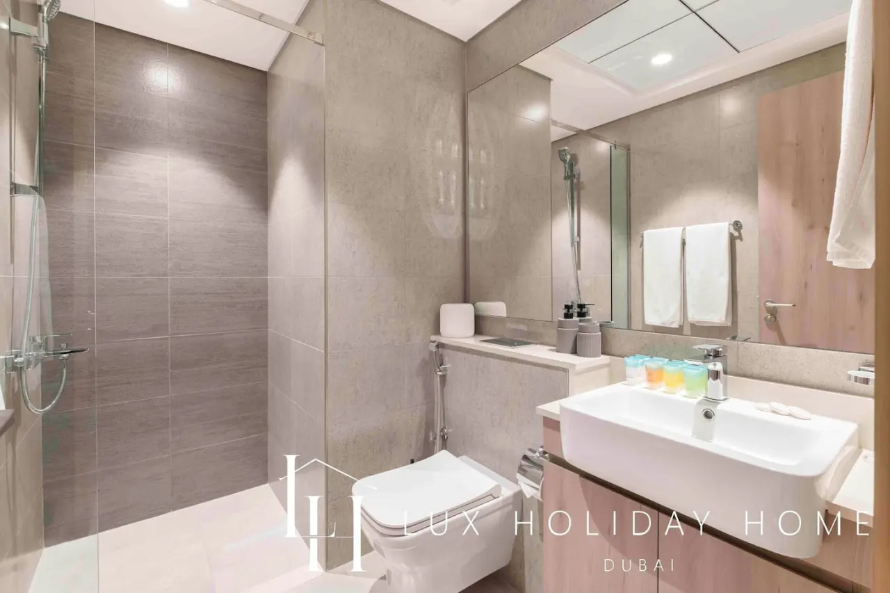 LUX The Dubai Hills Executive Suite 9