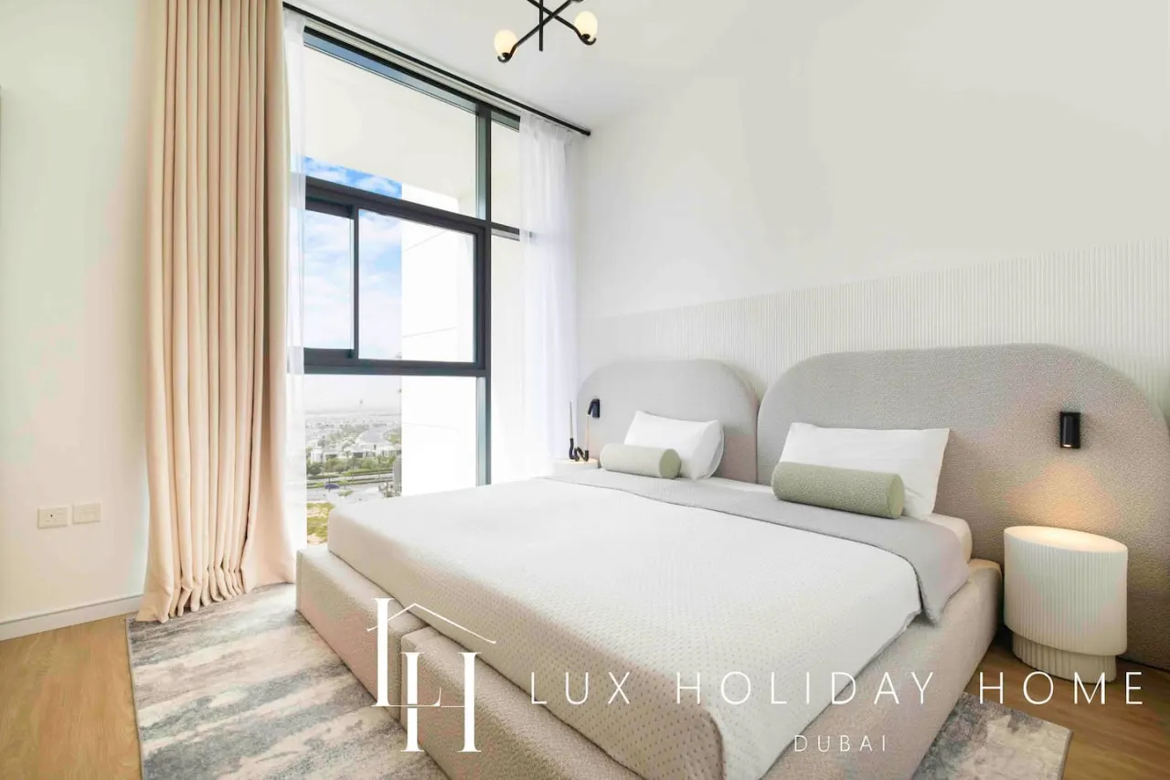 LUX The Dubai Hills Executive Suite 12