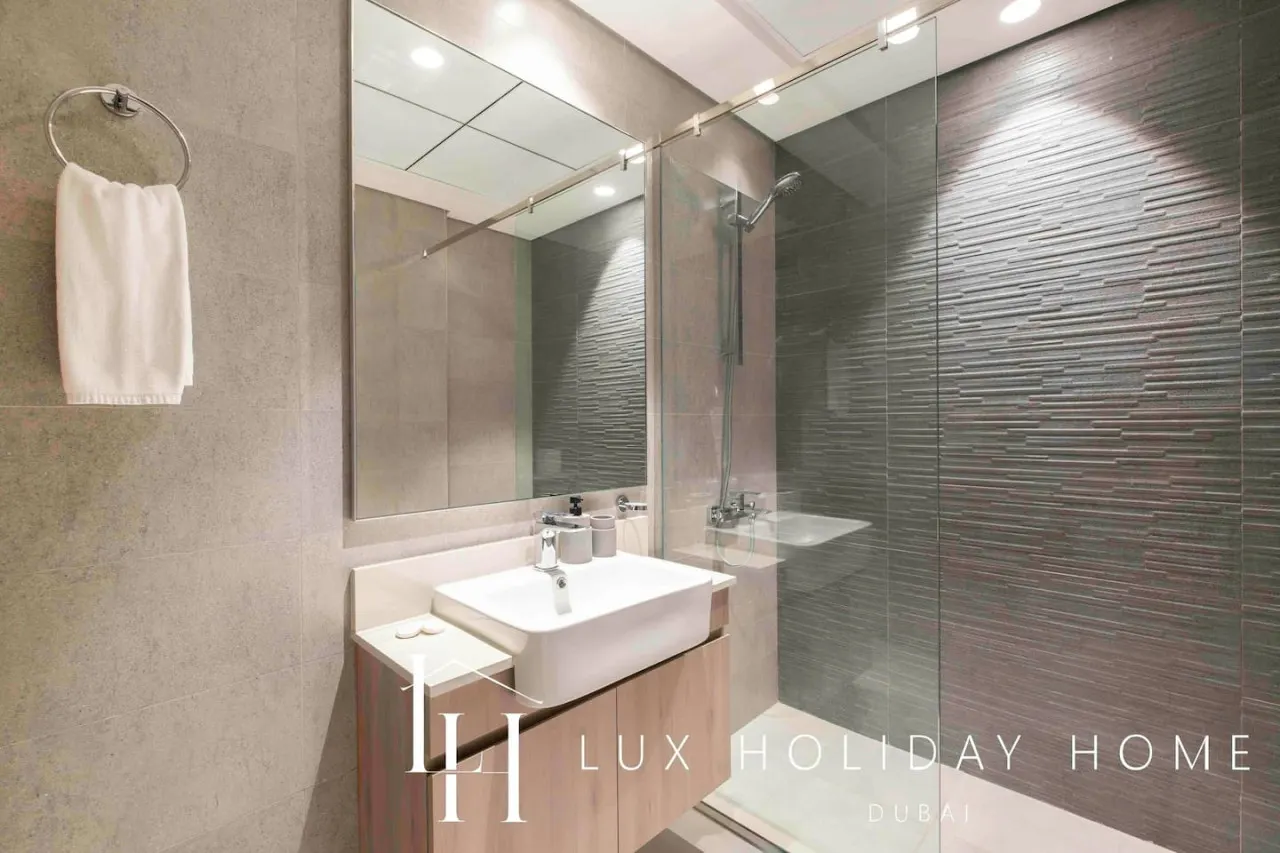 LUX The Dubai Hills Executive Suite 16