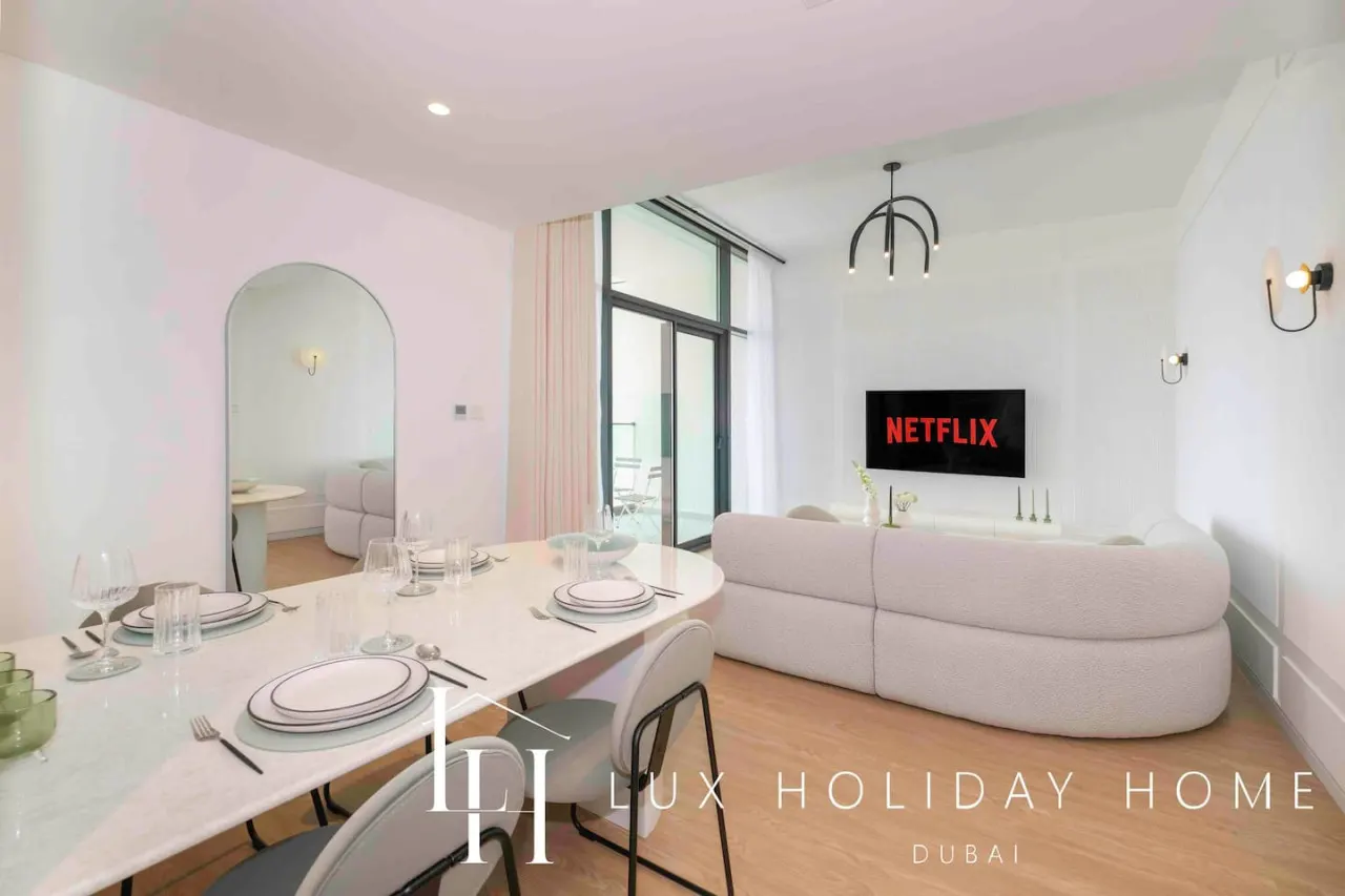 LUX The Dubai Hills Executive Suite 3