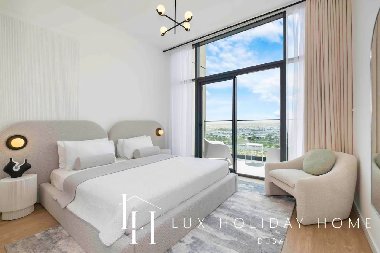 LUX The Dubai Hills Executive Suite 6