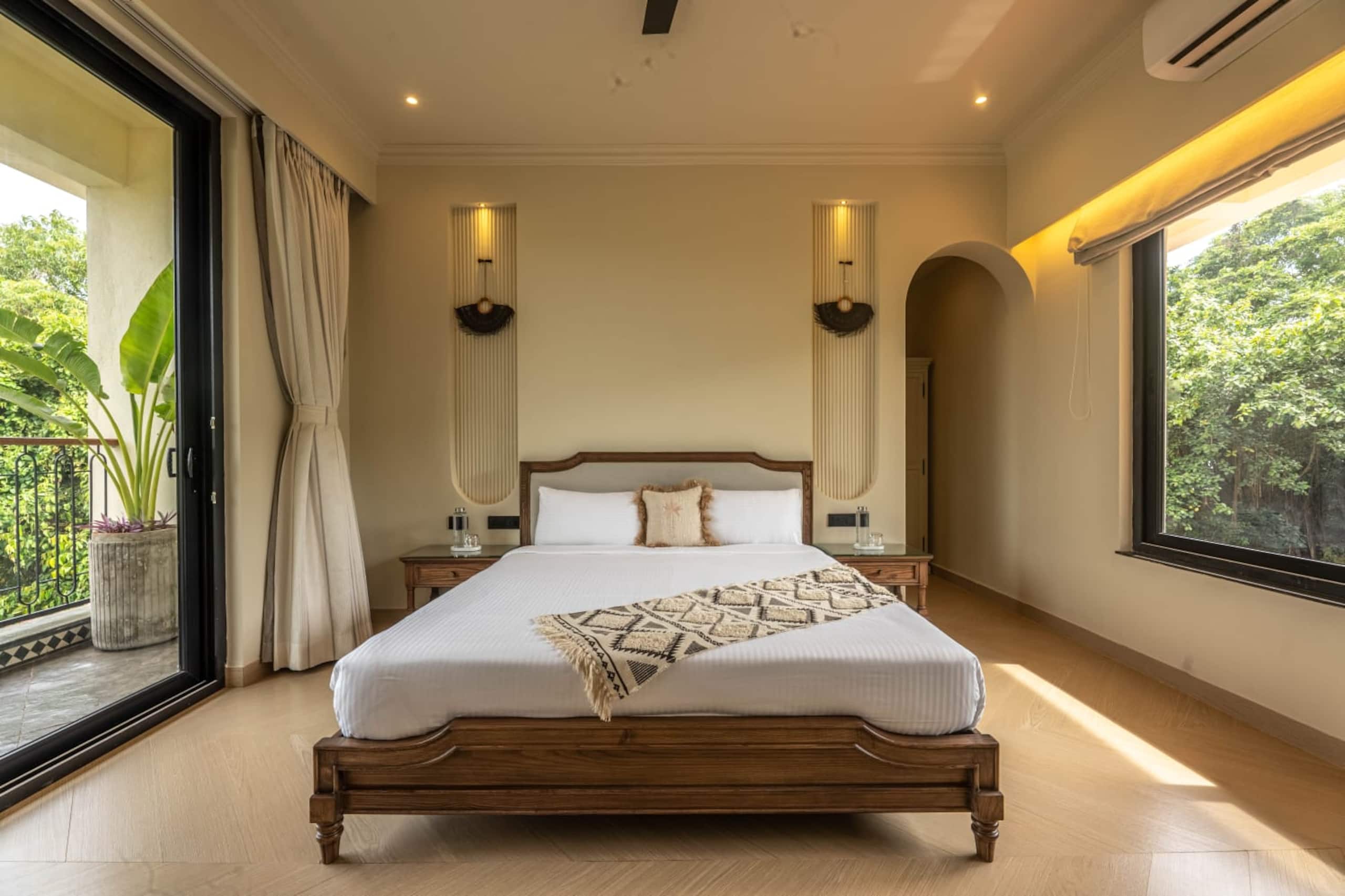 Luxury 4BHK Private Pool Villa | Parra - Assagao 3