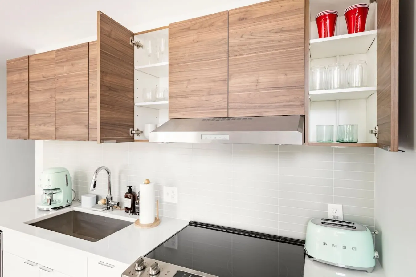 Centrally Located, Free Garage Parking! 10