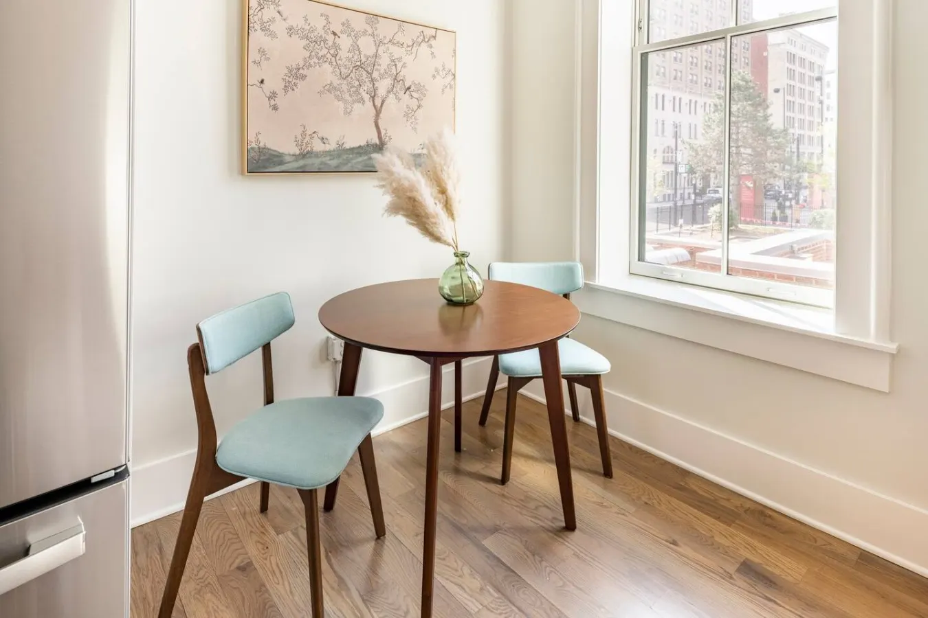 Centrally Located, Free Garage Parking! 8