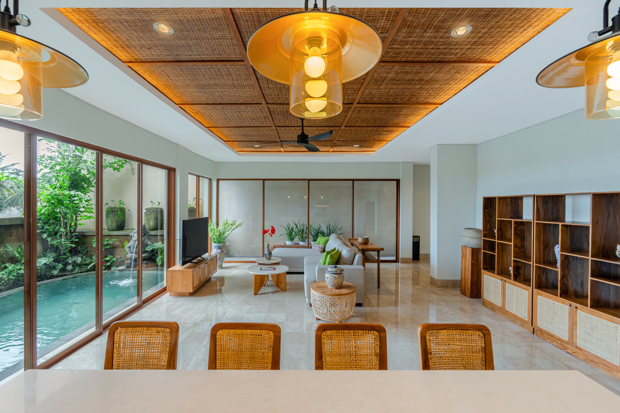 A Huge Ubud Private Pool Villa - Living Room 14