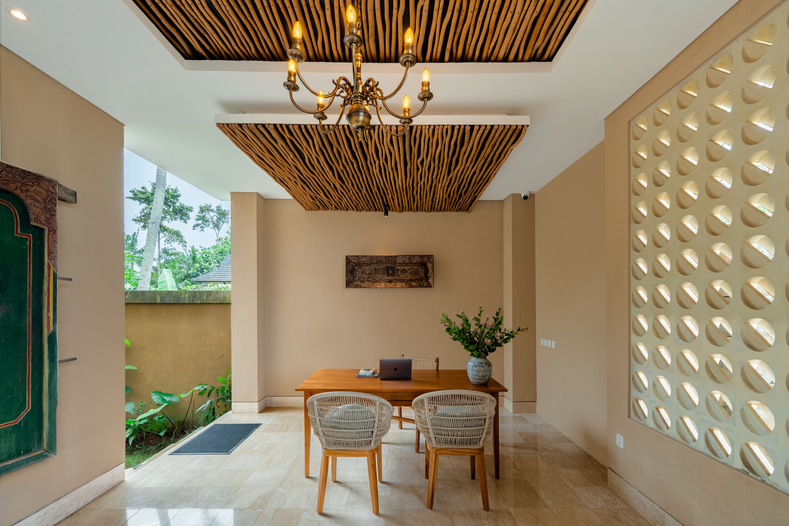 A Huge Ubud Private Pool Villa - Living Room 36