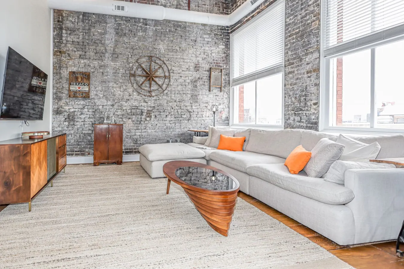 High-End Historic Loft Premium DT Stay 12