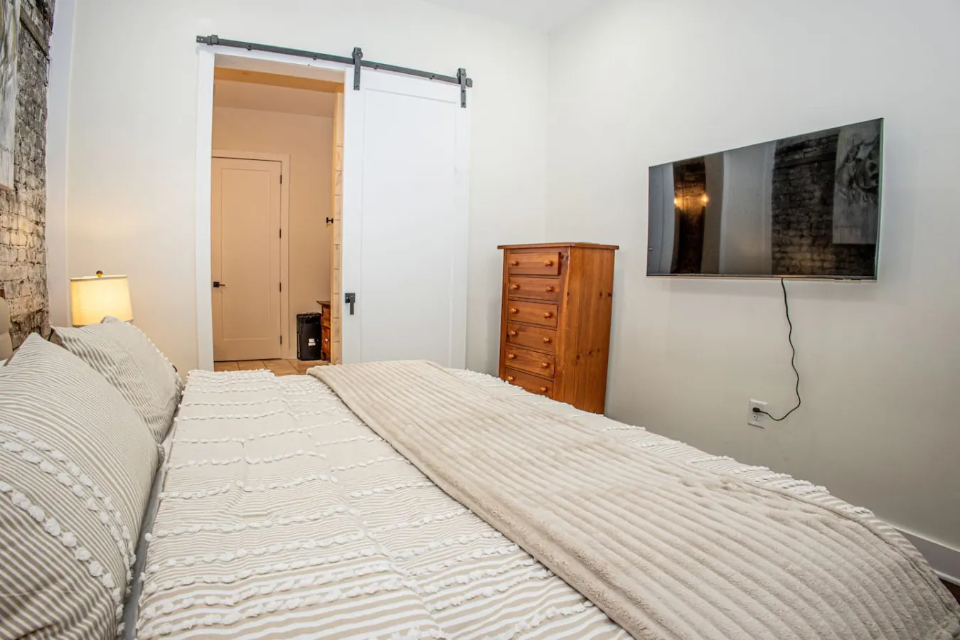 High-End Historic Loft Premium DT Stay 19