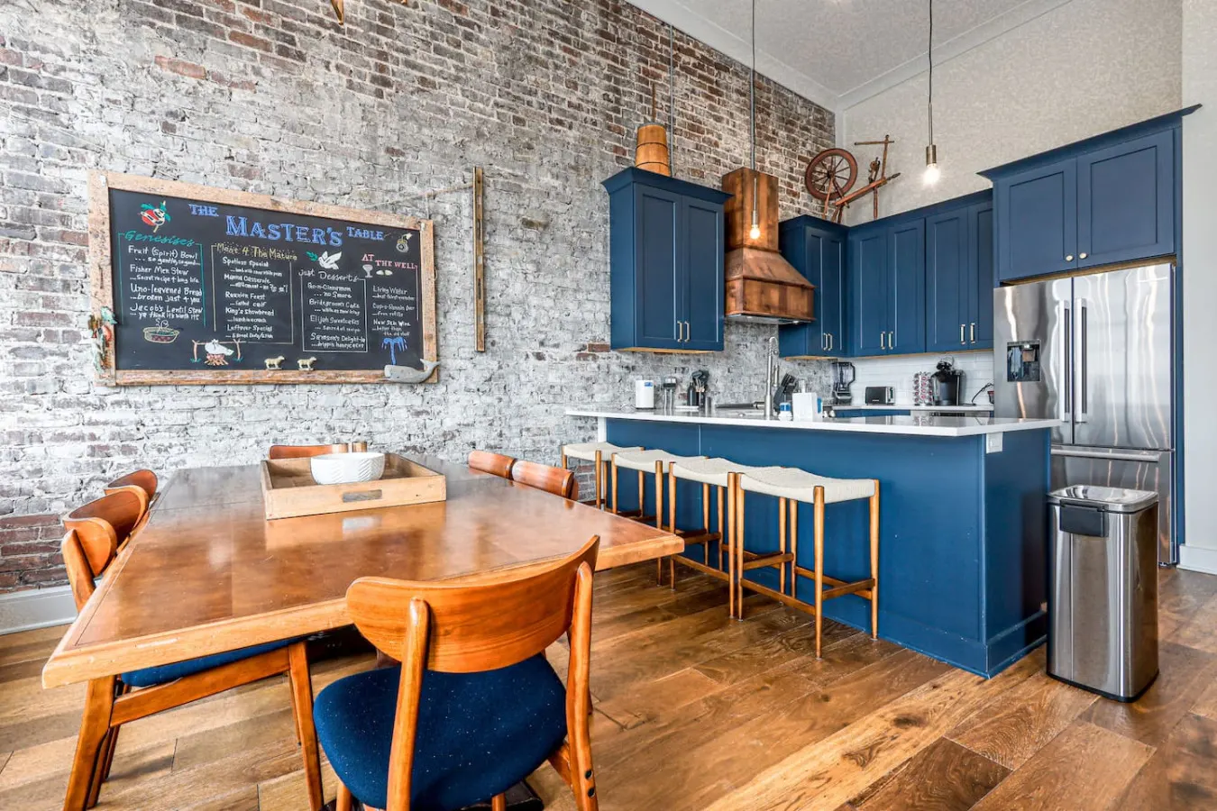 High-End Historic Loft | Premium DT Stay — photo 3