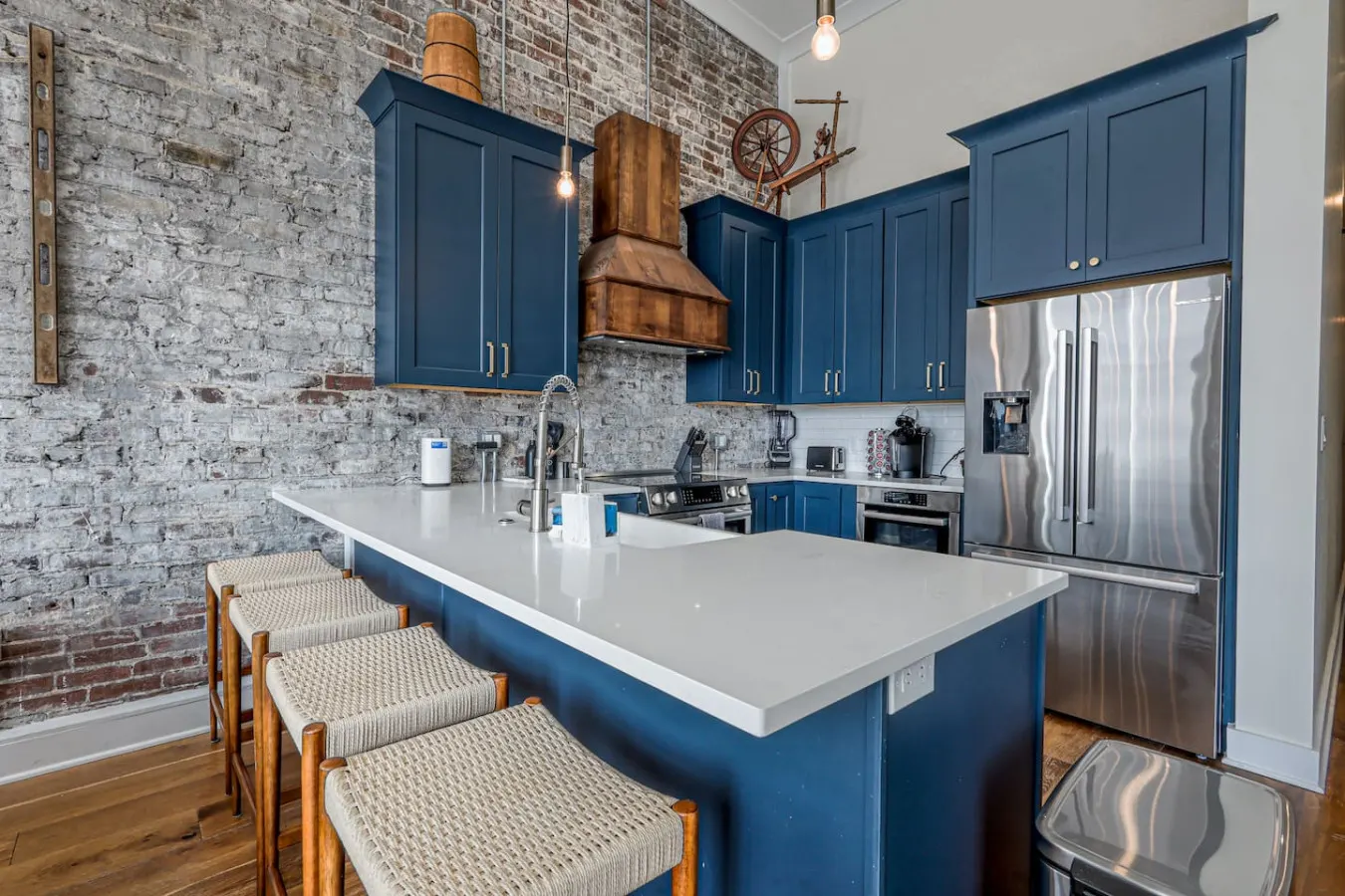 High-End Historic Loft Premium DT Stay 6