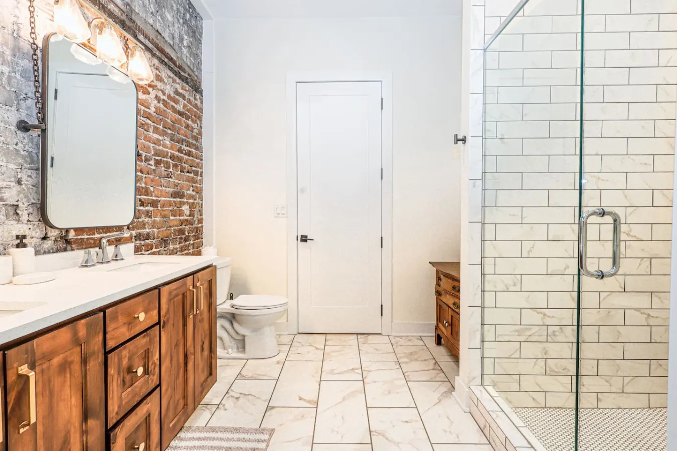 High-End Historic Loft Premium DT Stay 8