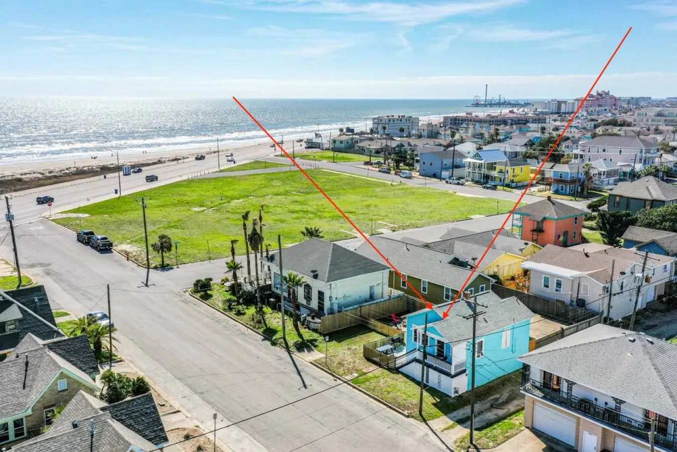 Sunshine Retreat | Amazing Water View | Walk to Beach