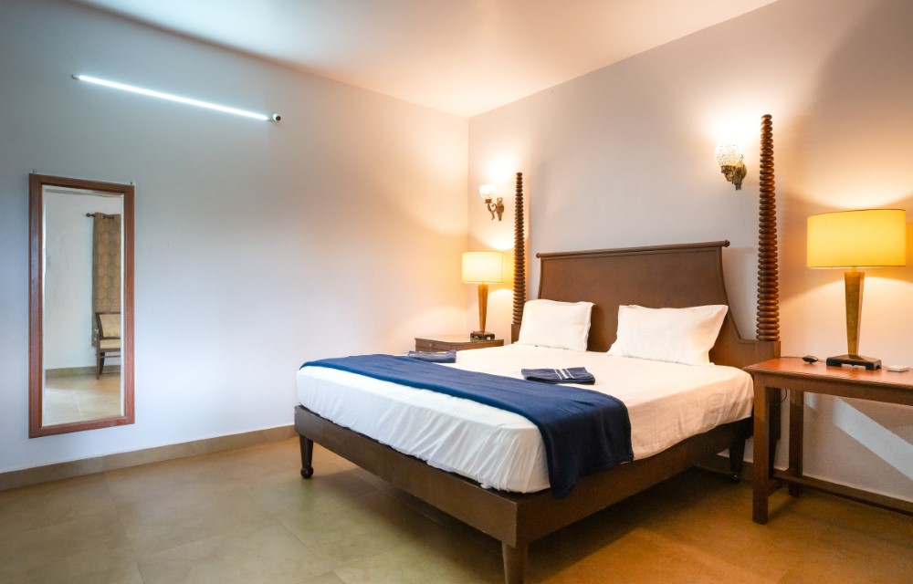 Beachside Cottage | Steps from Goa's Quiet Shore 8